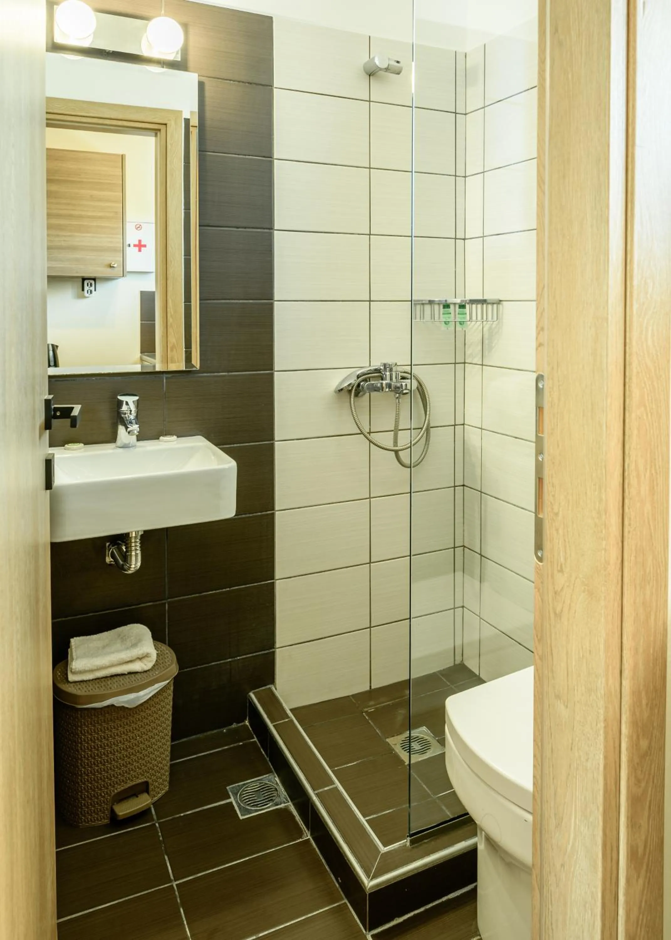 Shower in Evita Studios