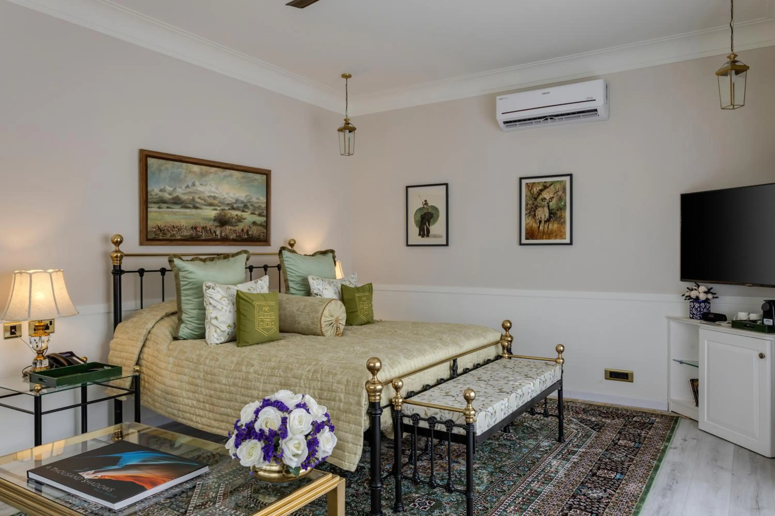 Bed in Kinwani House - Araiya Anthology