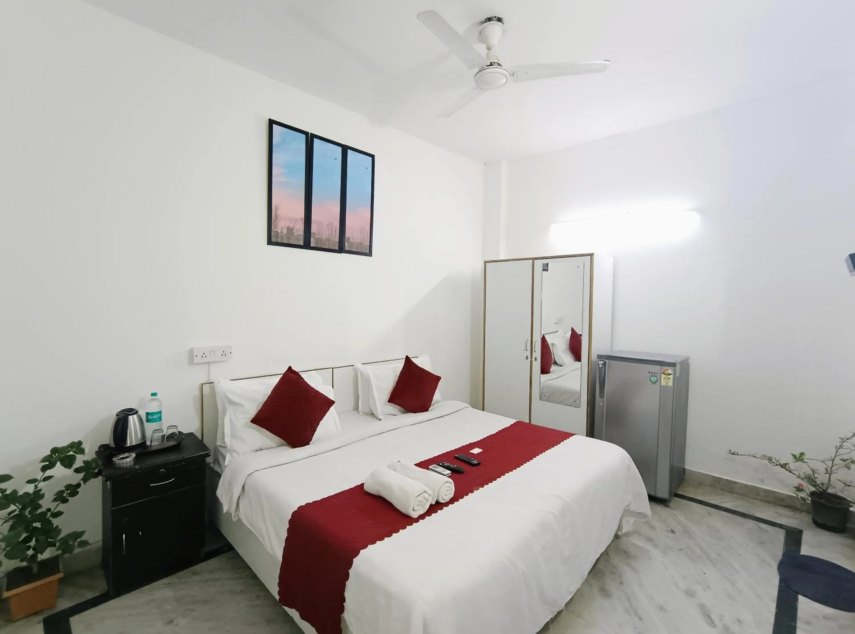 Mauryan Express Hotel Hauz Khas Fort