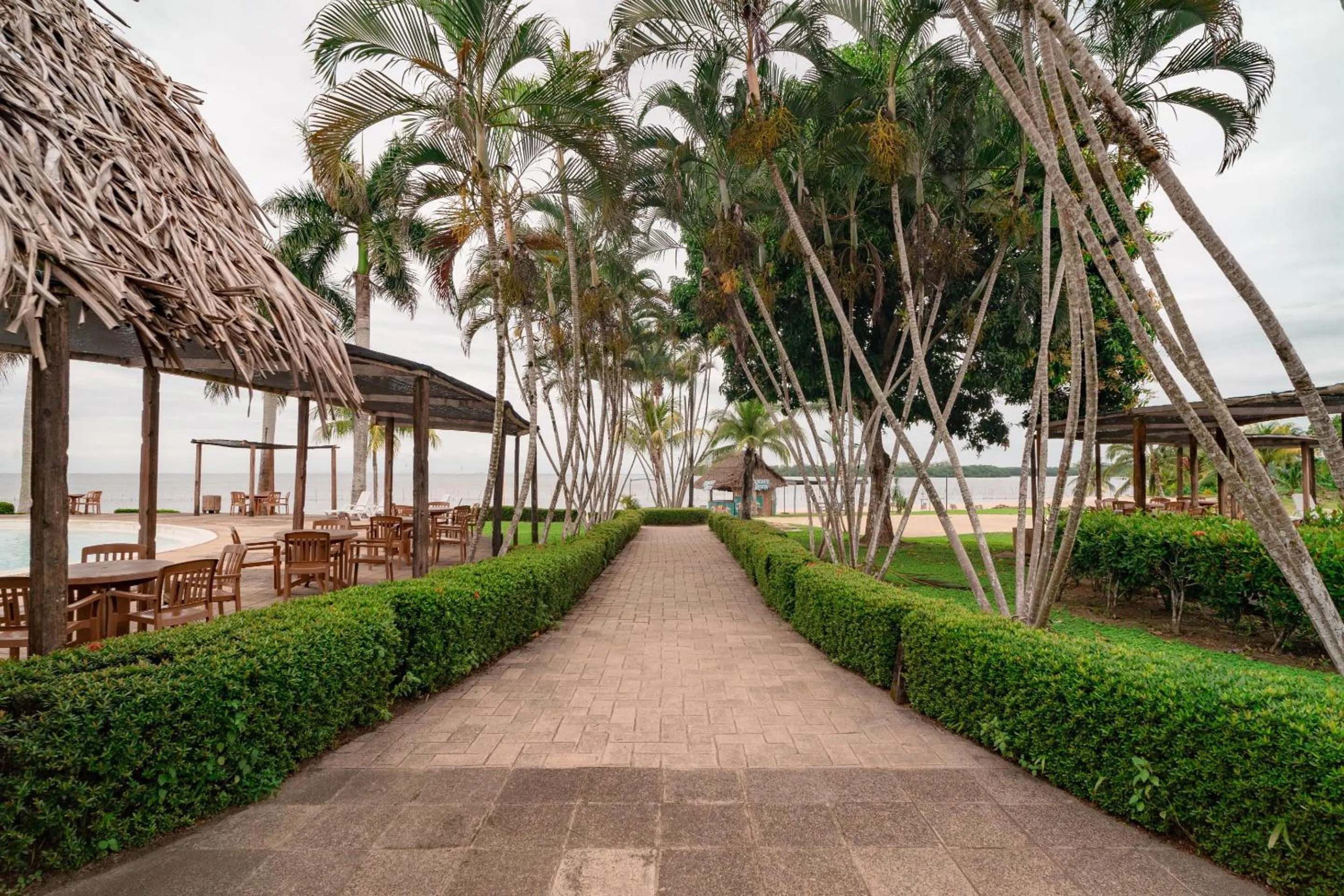 Seating area in Amatique Bay Hotel