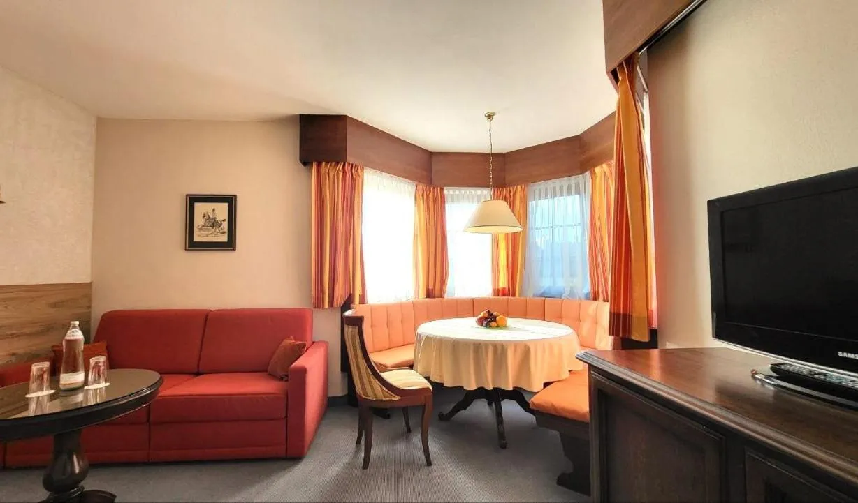 Seating area in Hotel Batzenhäusl