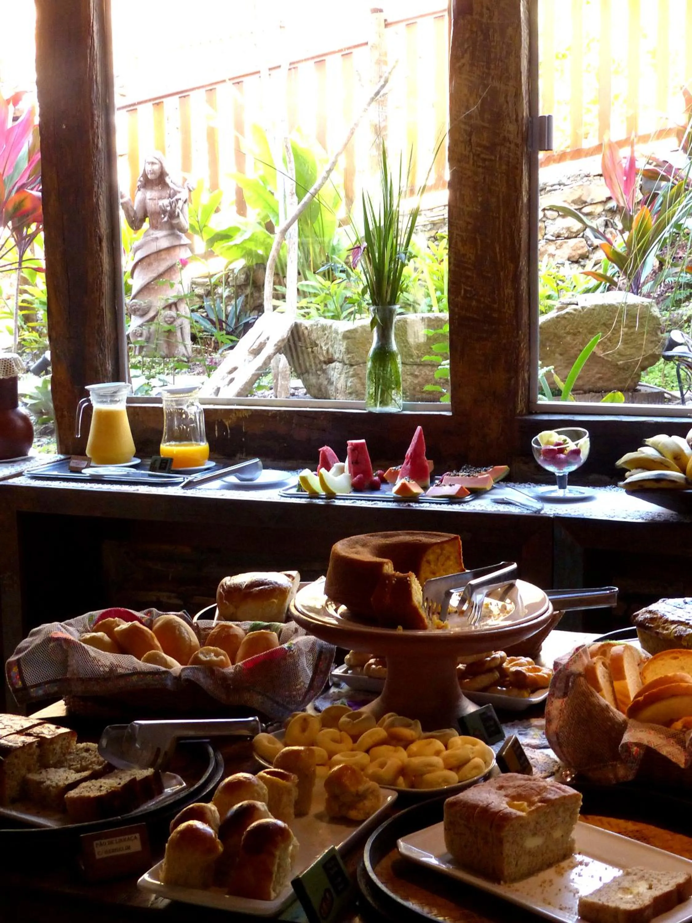 Breakfast in Pouso da Chica