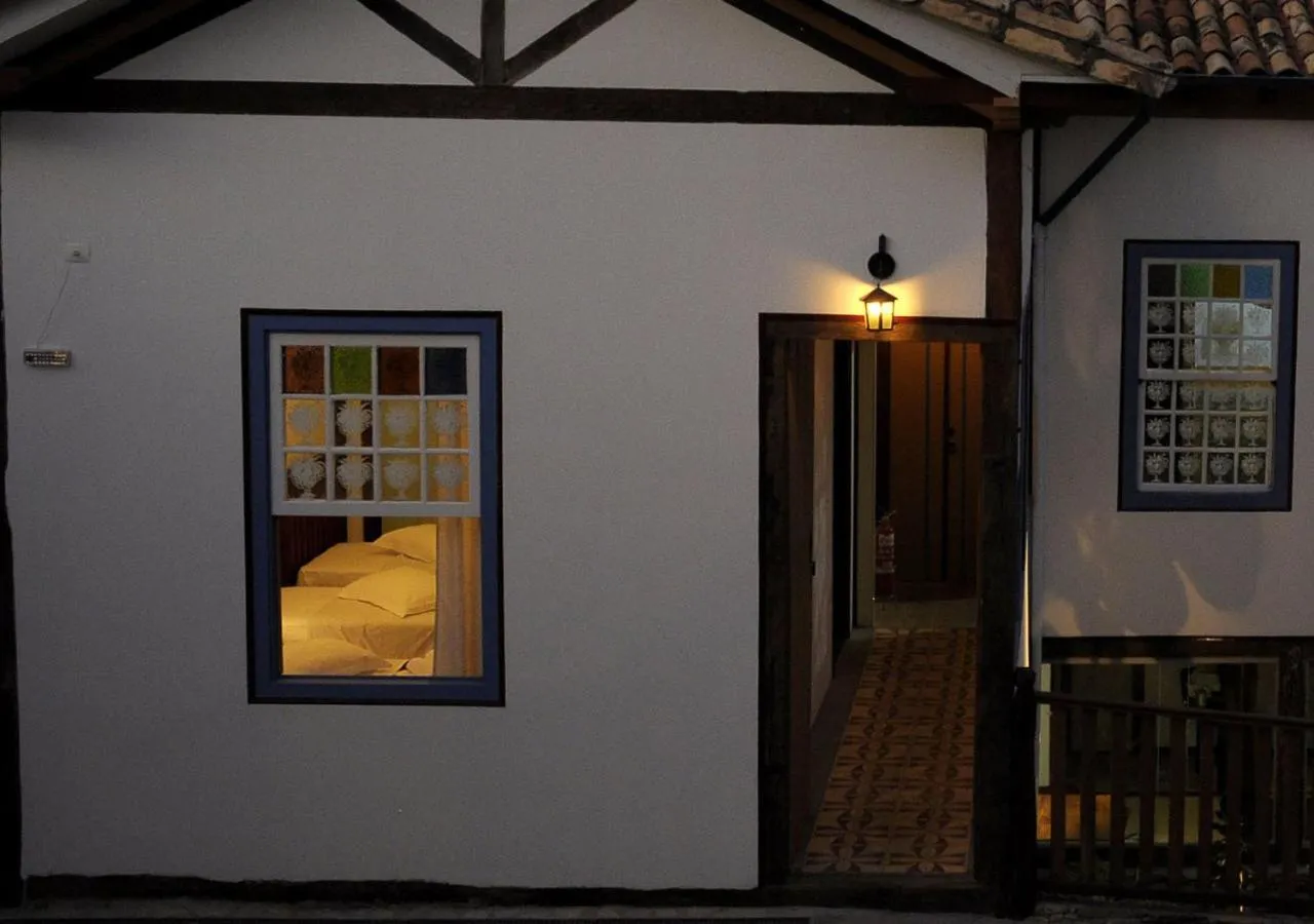 Facade/entrance in Pouso da Chica