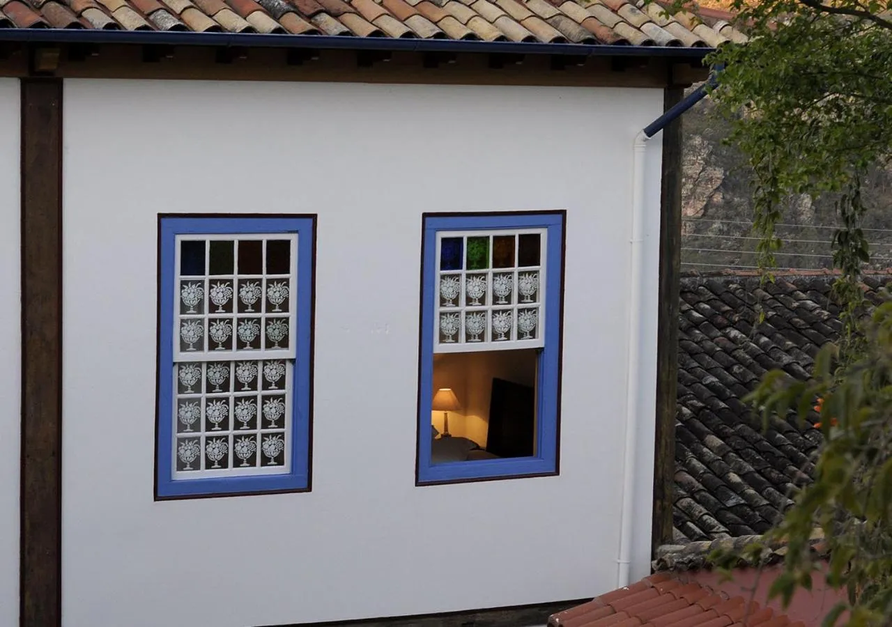 Property building in Pouso da Chica