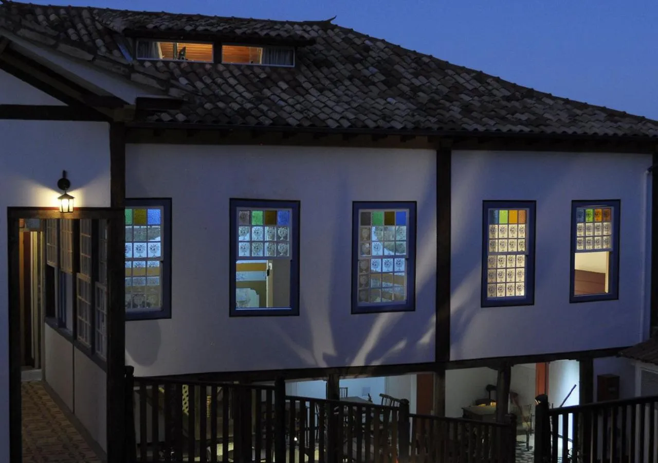 Property building in Pouso da Chica