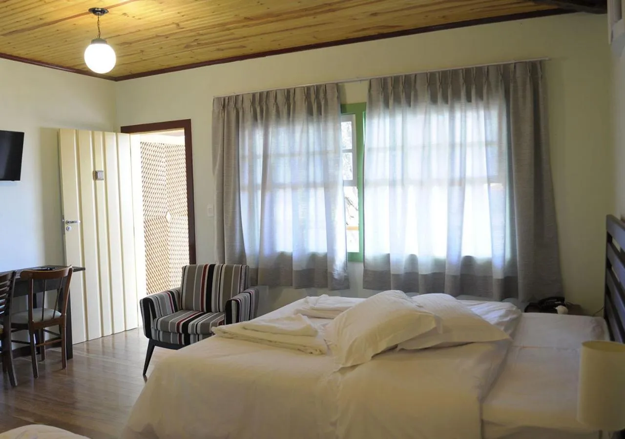 Photo of the whole room, Bed in Pouso da Chica