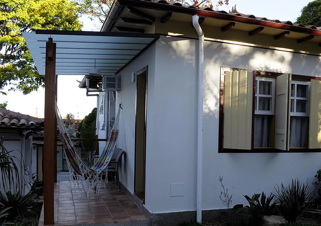 Property building in Pouso da Chica