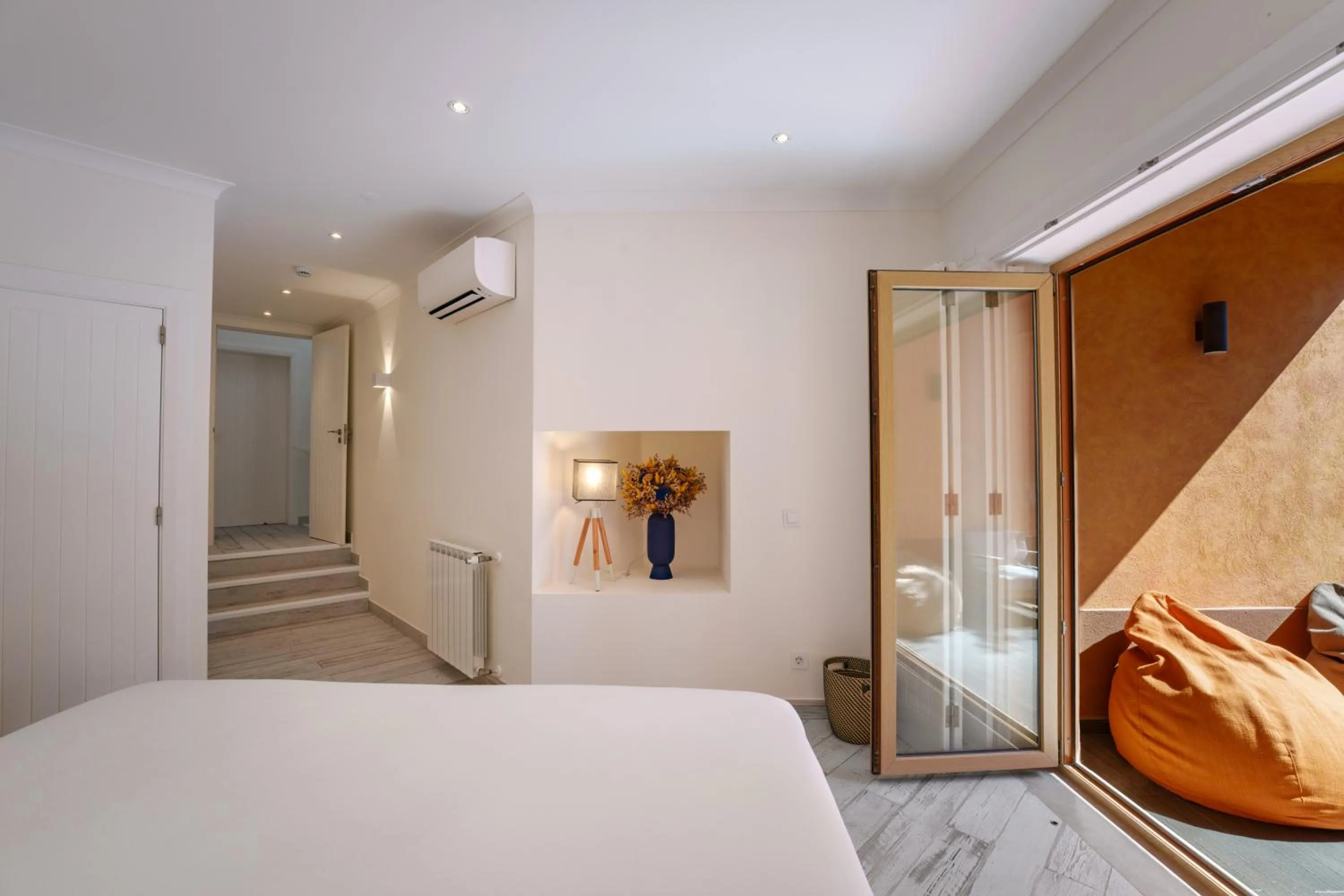 Bedroom, Bed in Casa Pôr do Sal - Boutique Guesthouse with Heated Pool & Sea Views