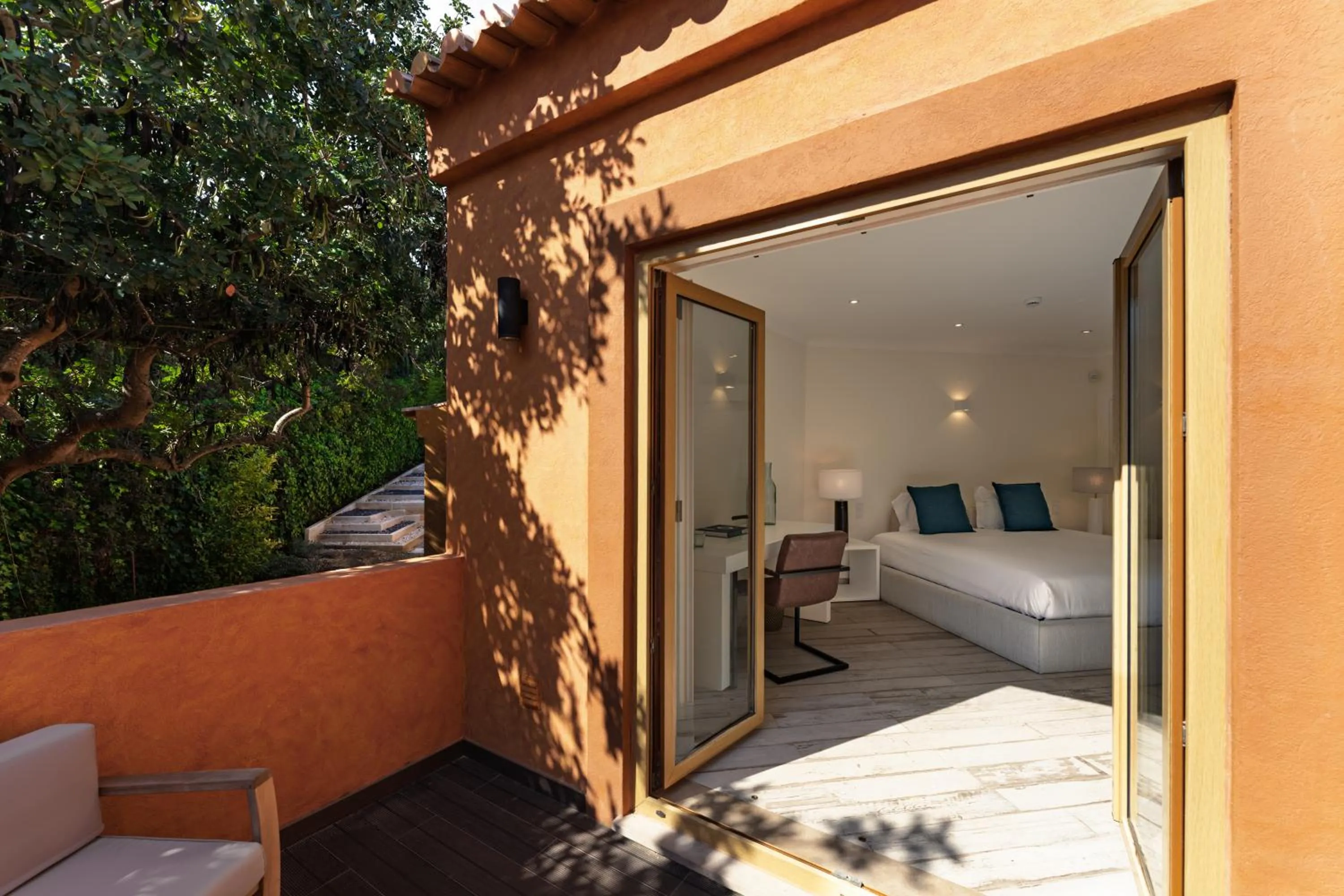 Balcony/Terrace, Bed in Casa Pôr do Sal - Boutique Guesthouse with Heated Pool & Sea Views