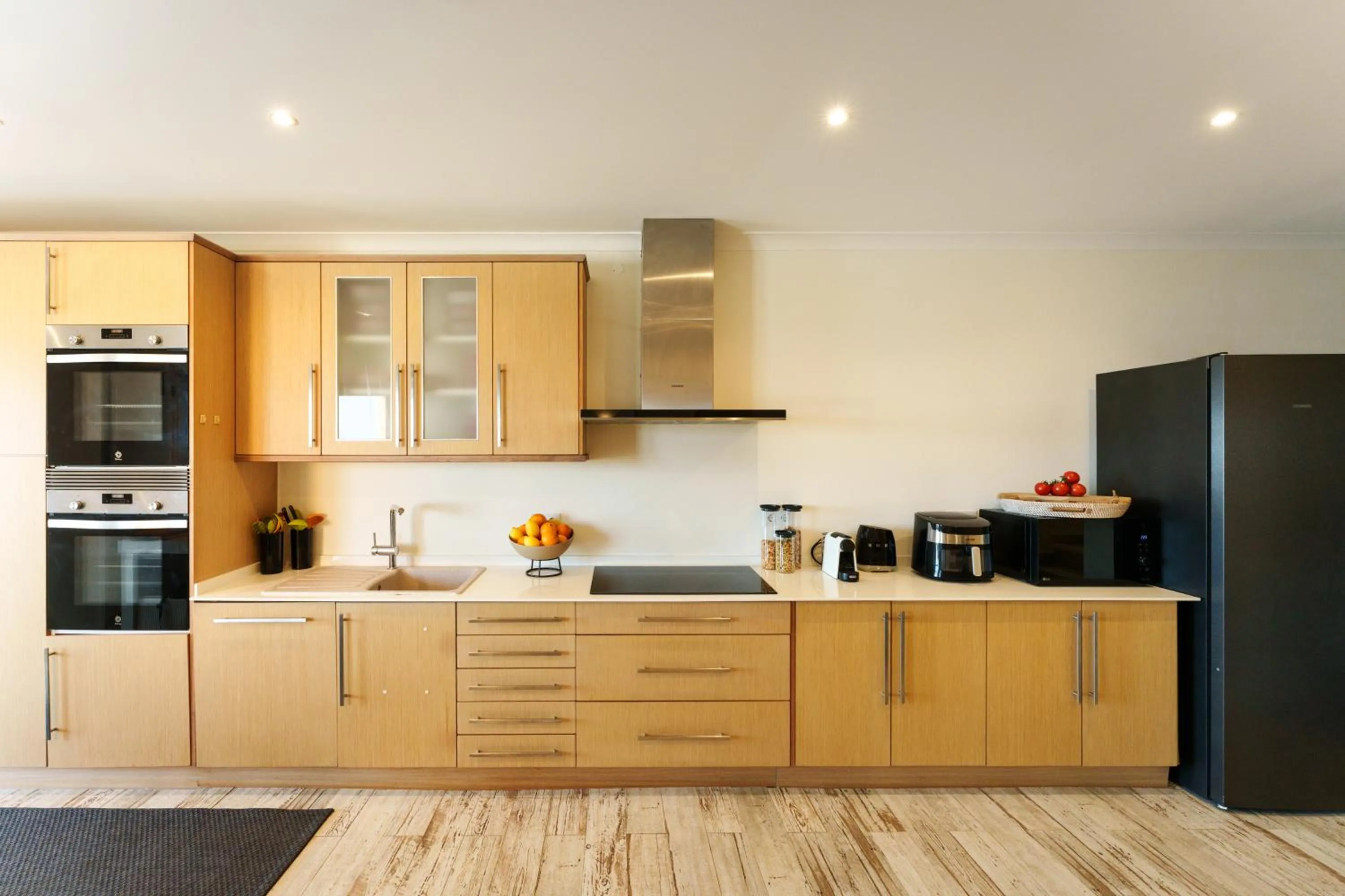 Kitchen or kitchenette in Casa Pôr do Sal - Boutique Guesthouse with Heated Pool & Sea Views