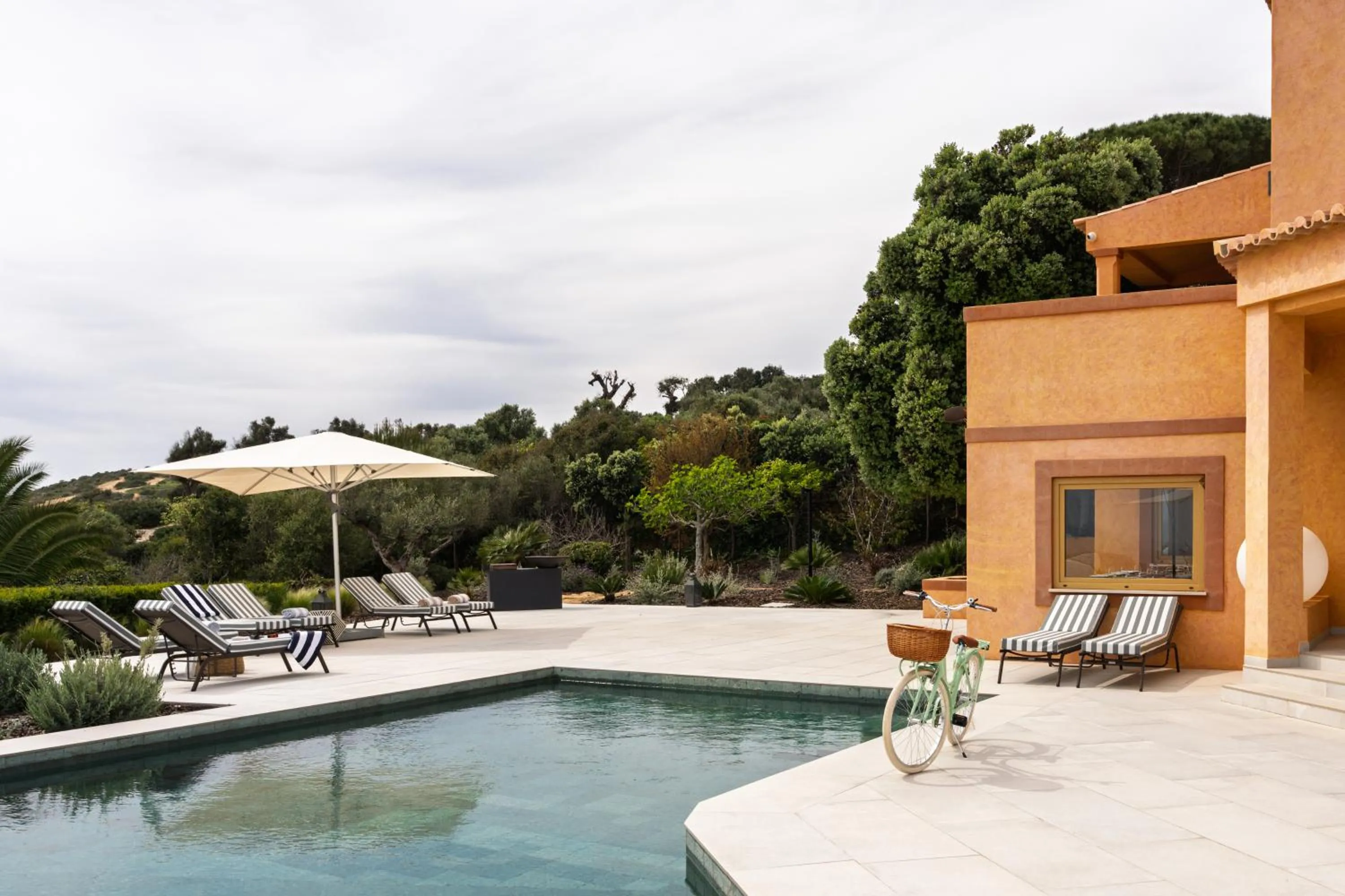 Swimming pool in Casa Pôr do Sal - Boutique Guesthouse with Heated Pool & Sea Views
