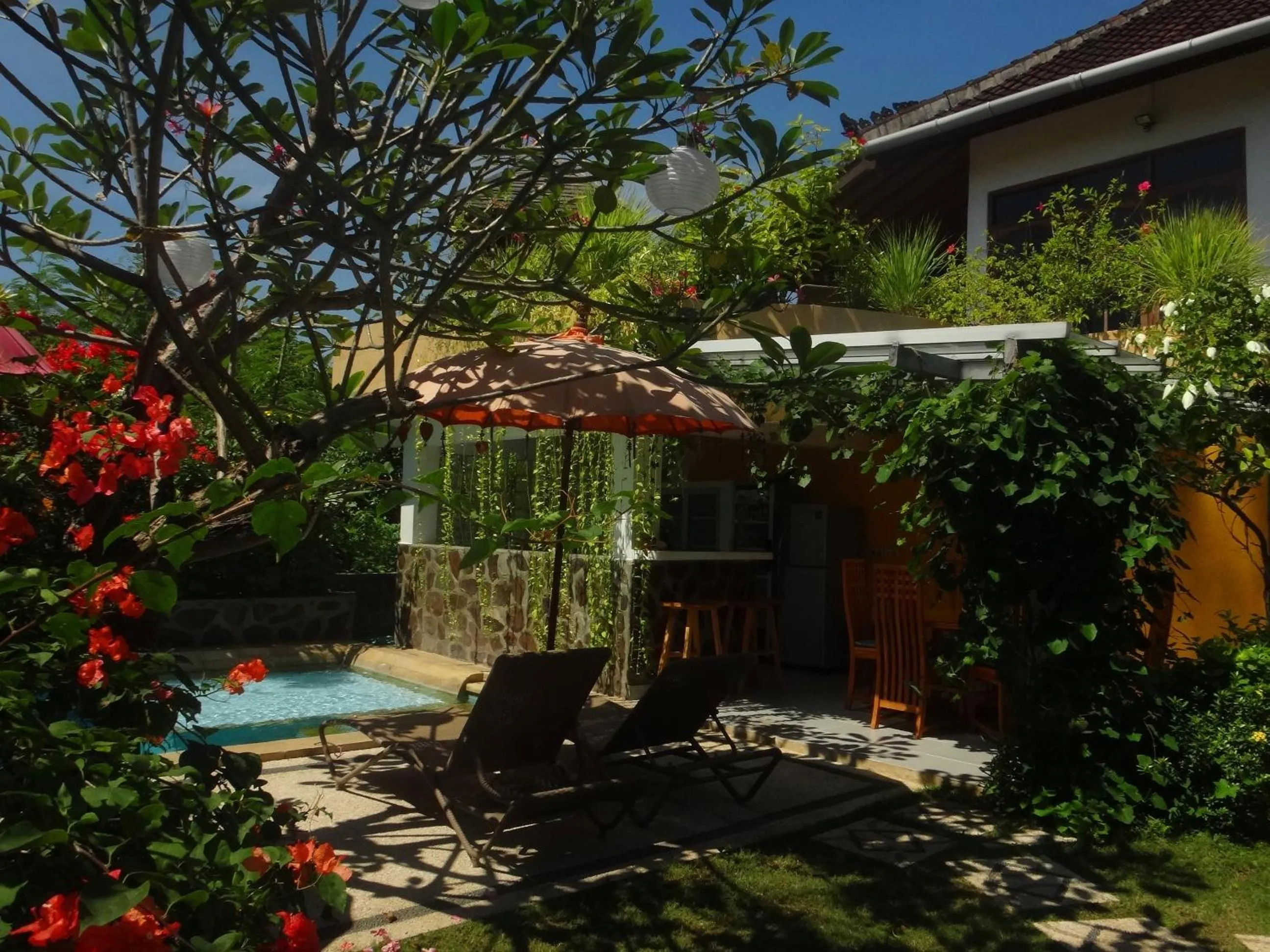 Restaurant/places to eat in Villa Lumbalumba