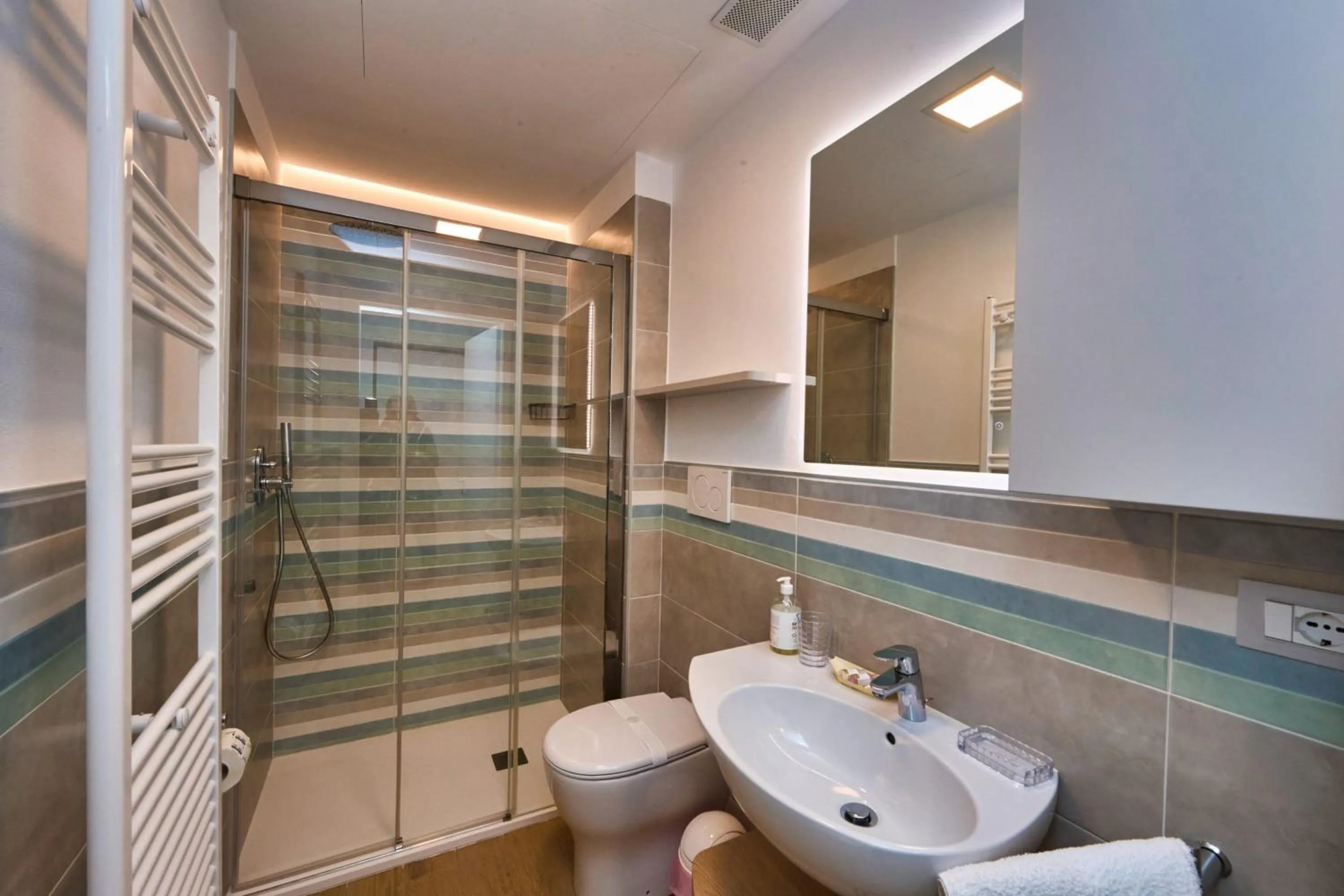 Shower in La Terra di Mezzo
