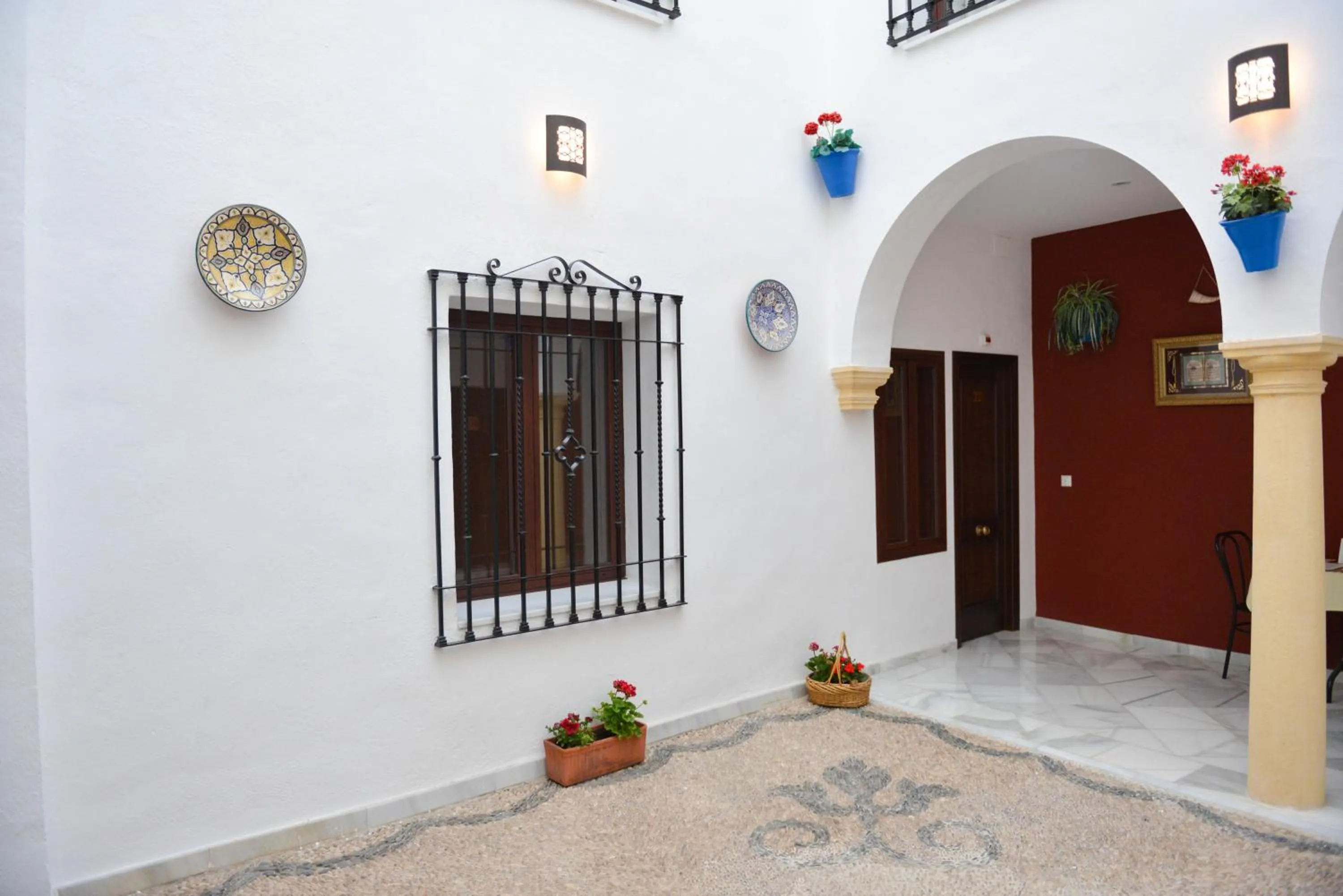 Property building in Hotel Los Omeyas