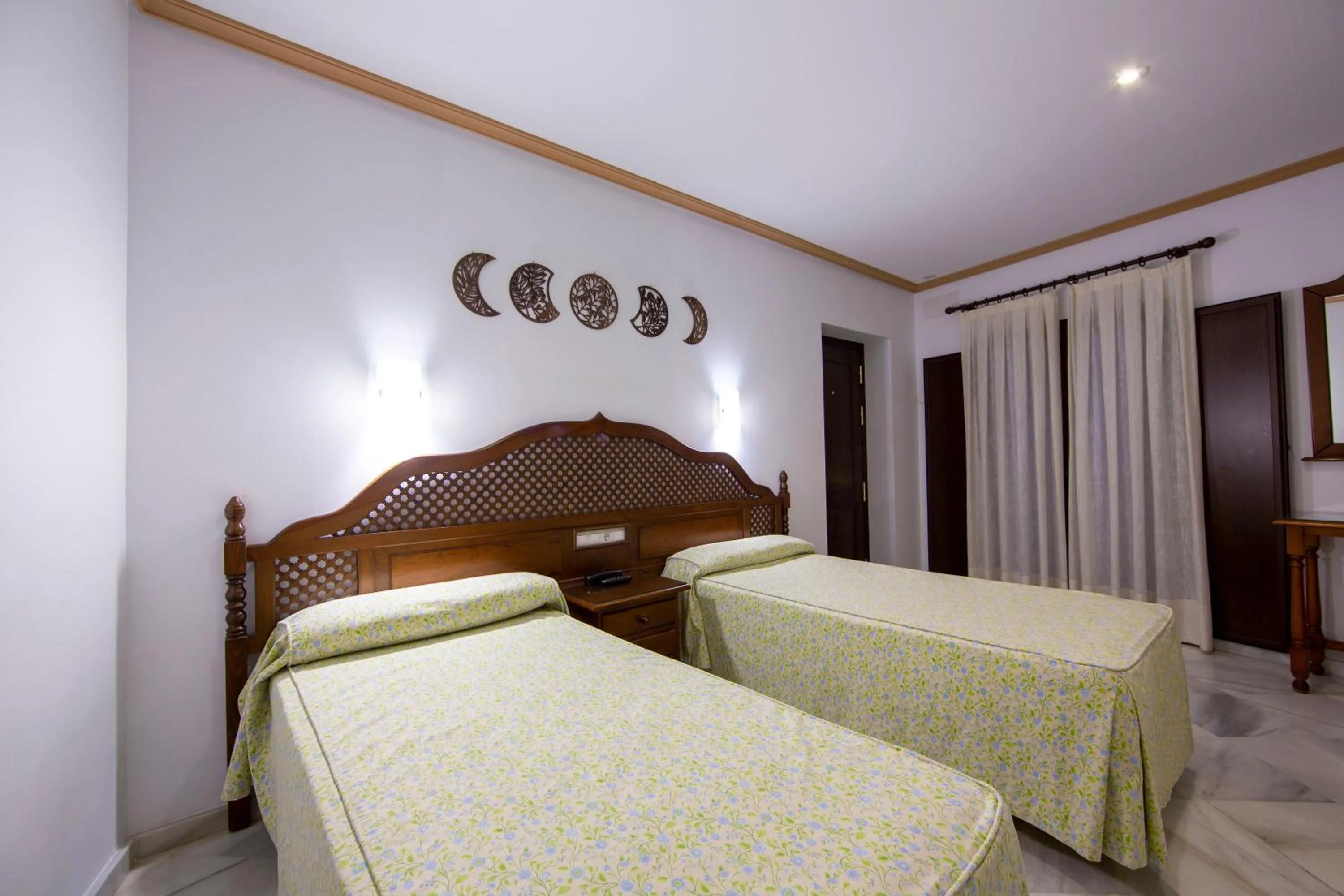 Bedroom, Bed in Hotel Los Omeyas