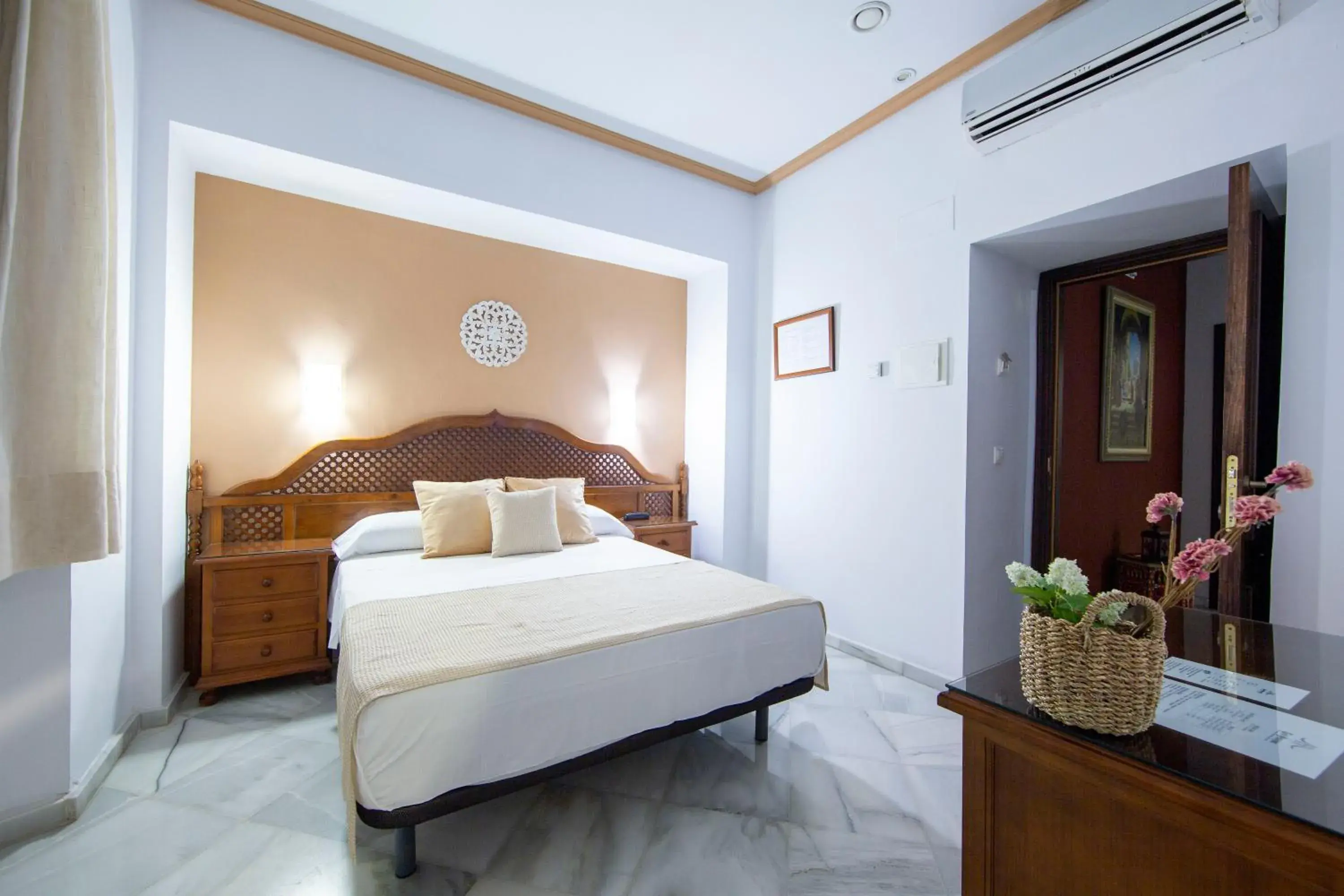 Bed in Hotel Los Omeyas Bed in Hotel Los Omeyas