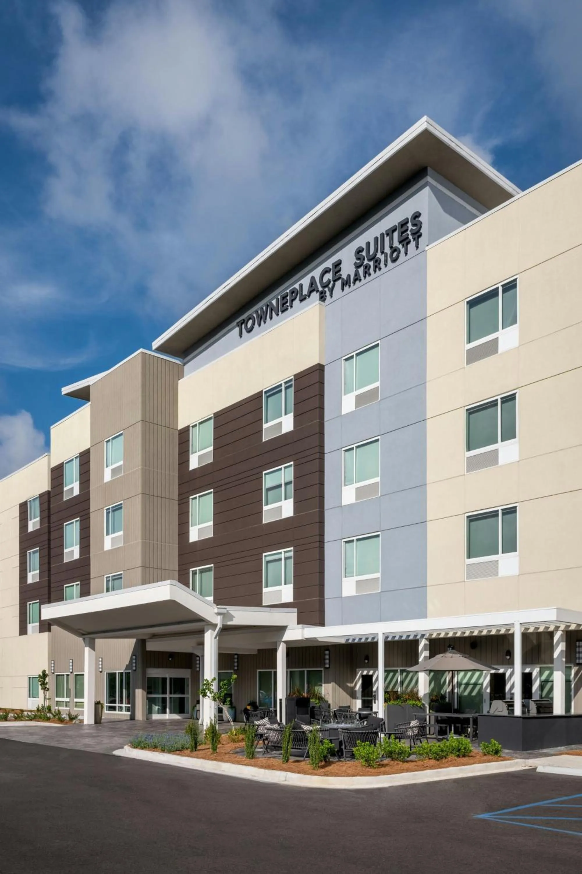 Property building in TownePlace Suites by Marriott Brunswick
