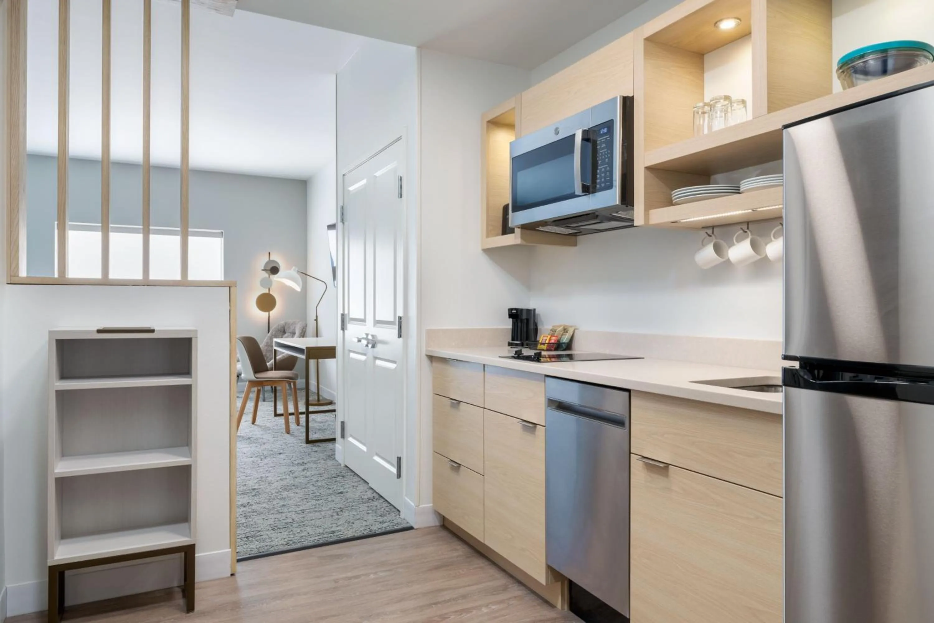 Kitchen or kitchenette in TownePlace Suites by Marriott Brunswick