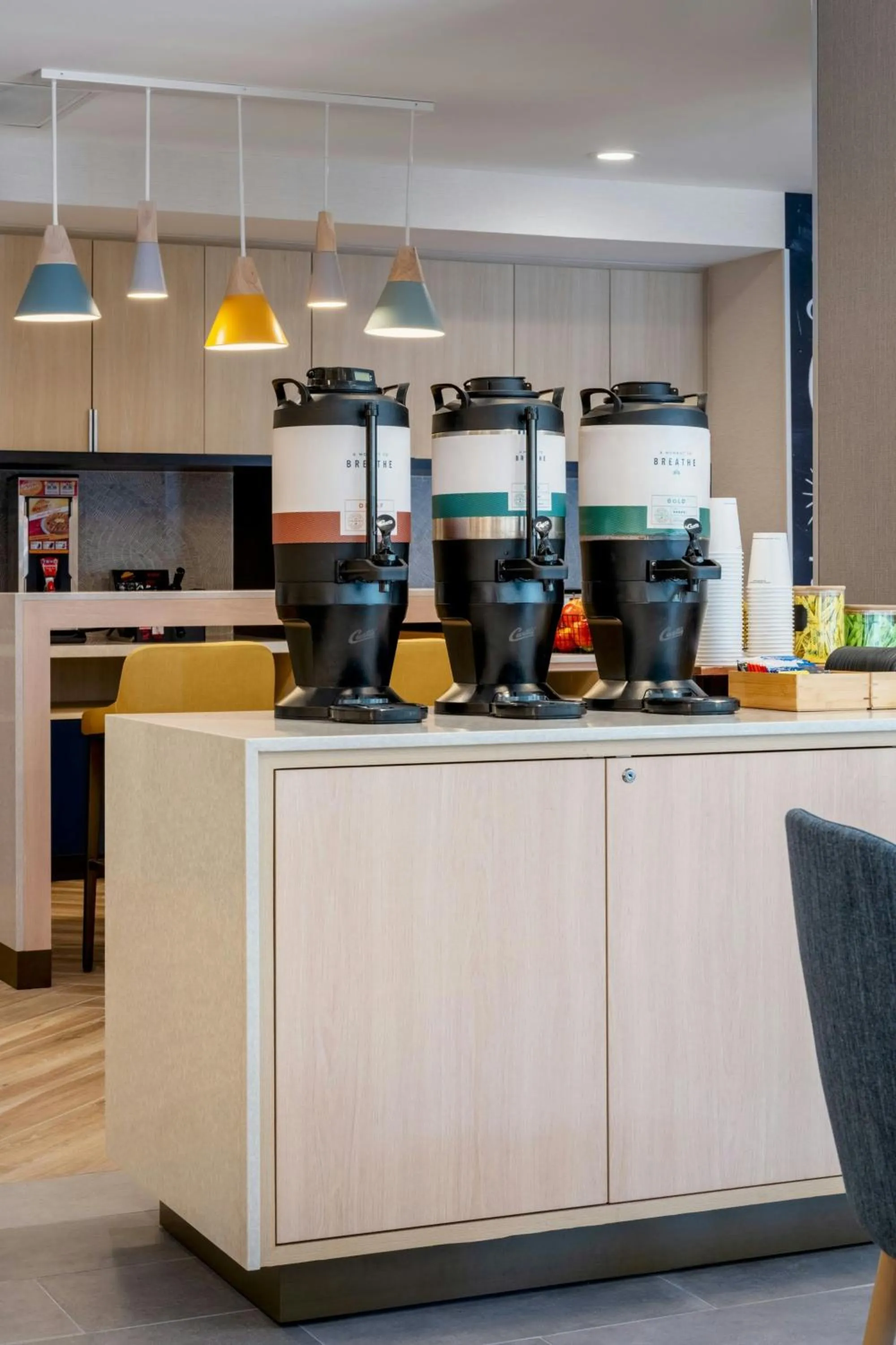 Restaurant/places to eat in TownePlace Suites by Marriott Brunswick