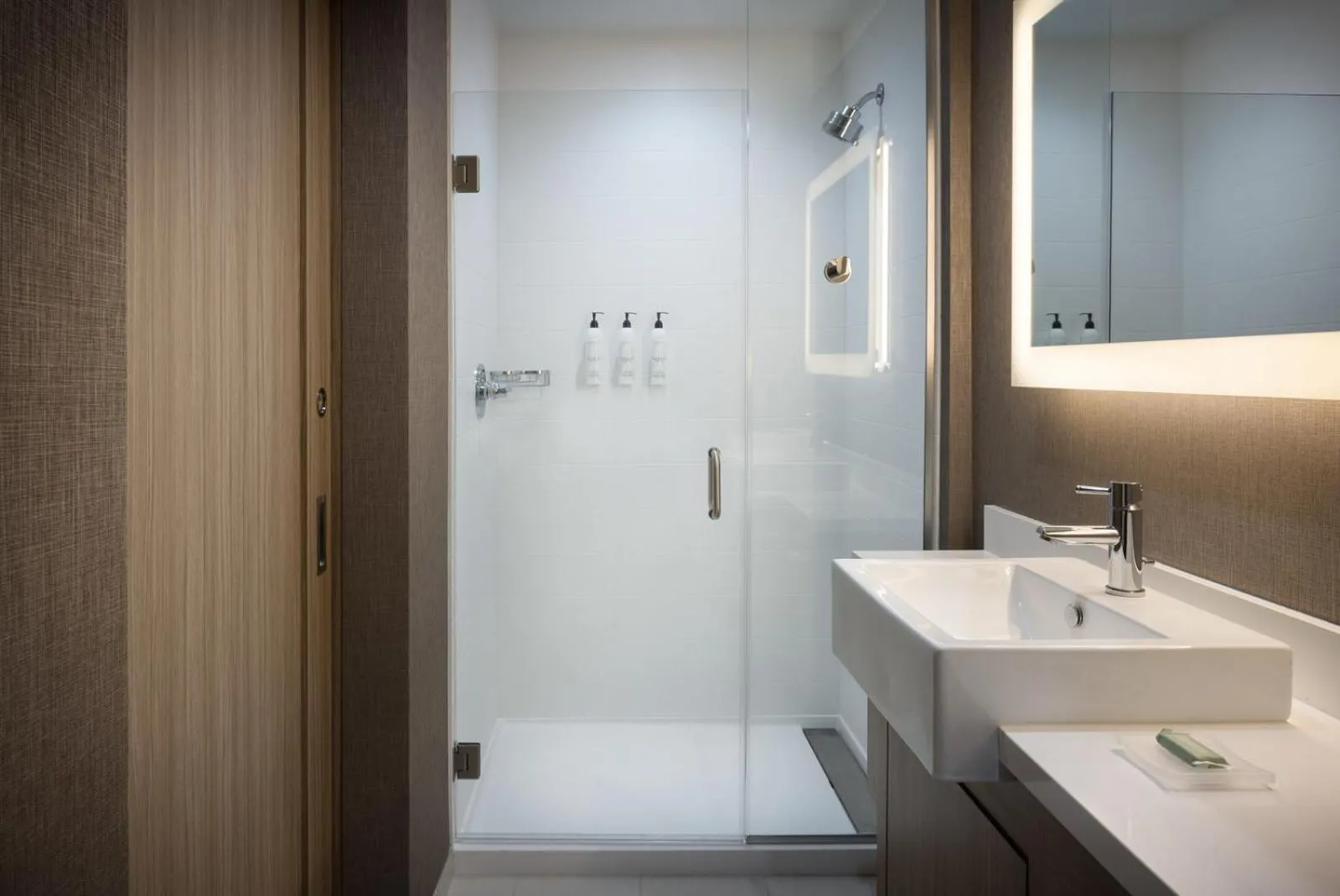 Shower in Springhill Suites by Marriott Newburgh Evansville