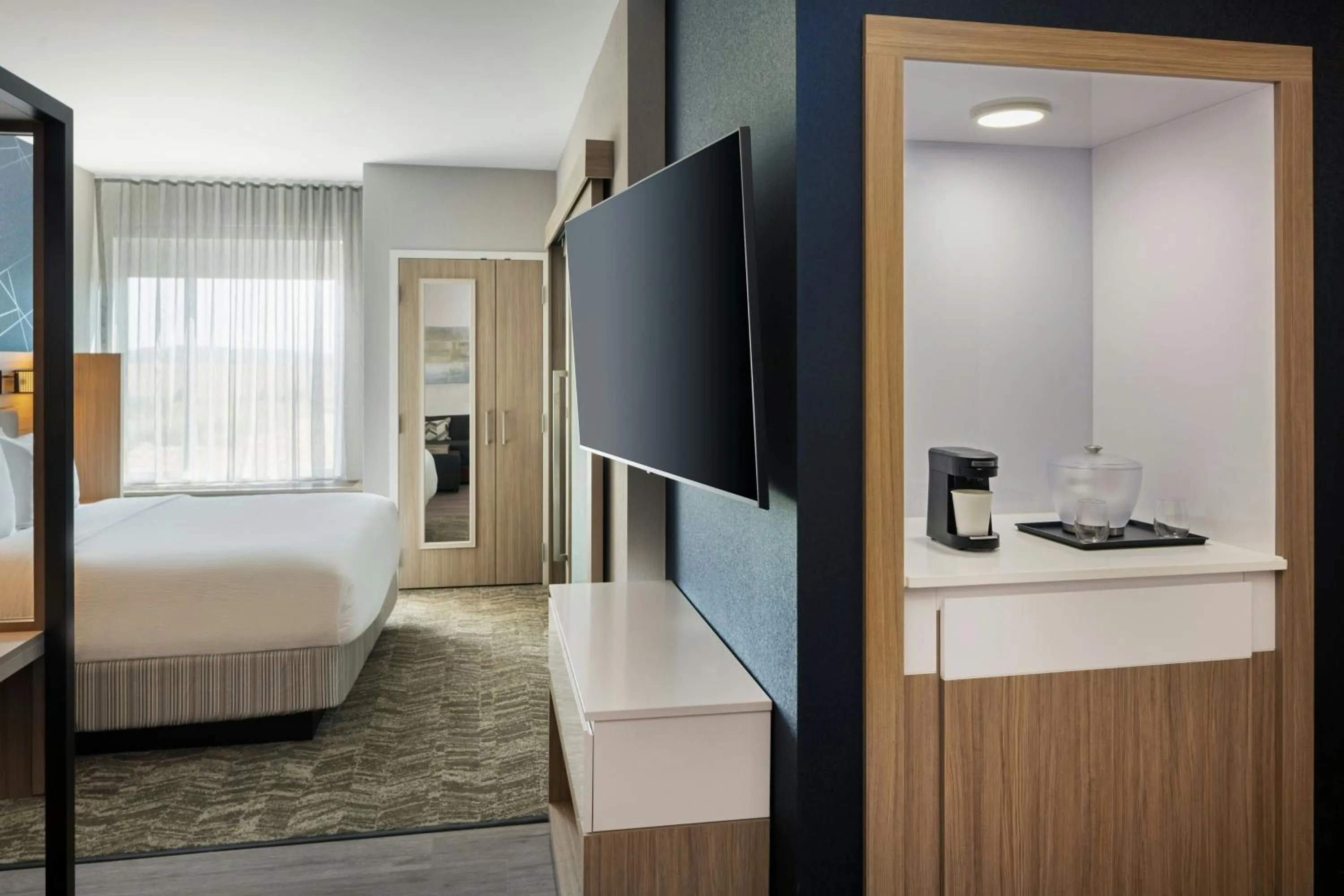 Photo of the whole room, Bed in Springhill Suites by Marriott Newburgh Evansville