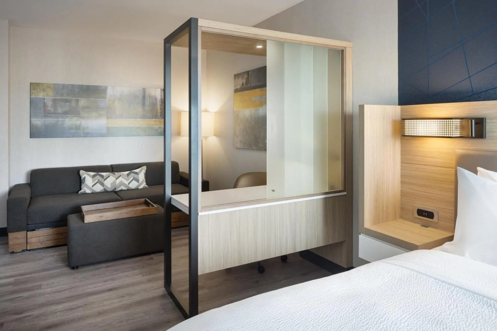 Seating area, Bed in Springhill Suites by Marriott Newburgh Evansville