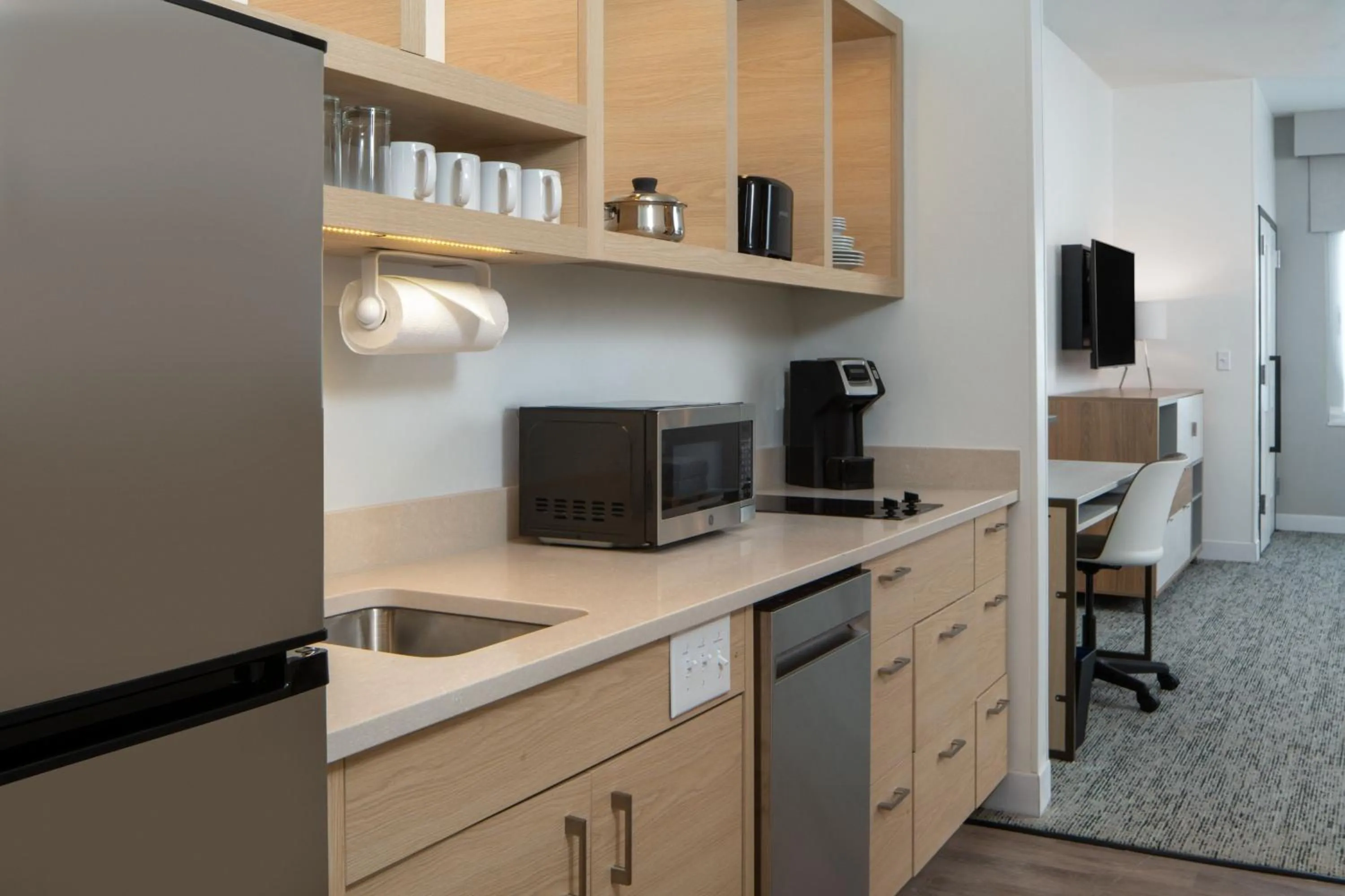 Kitchen or kitchenette in TownePlace Suites by Marriott Pensacola West I-10