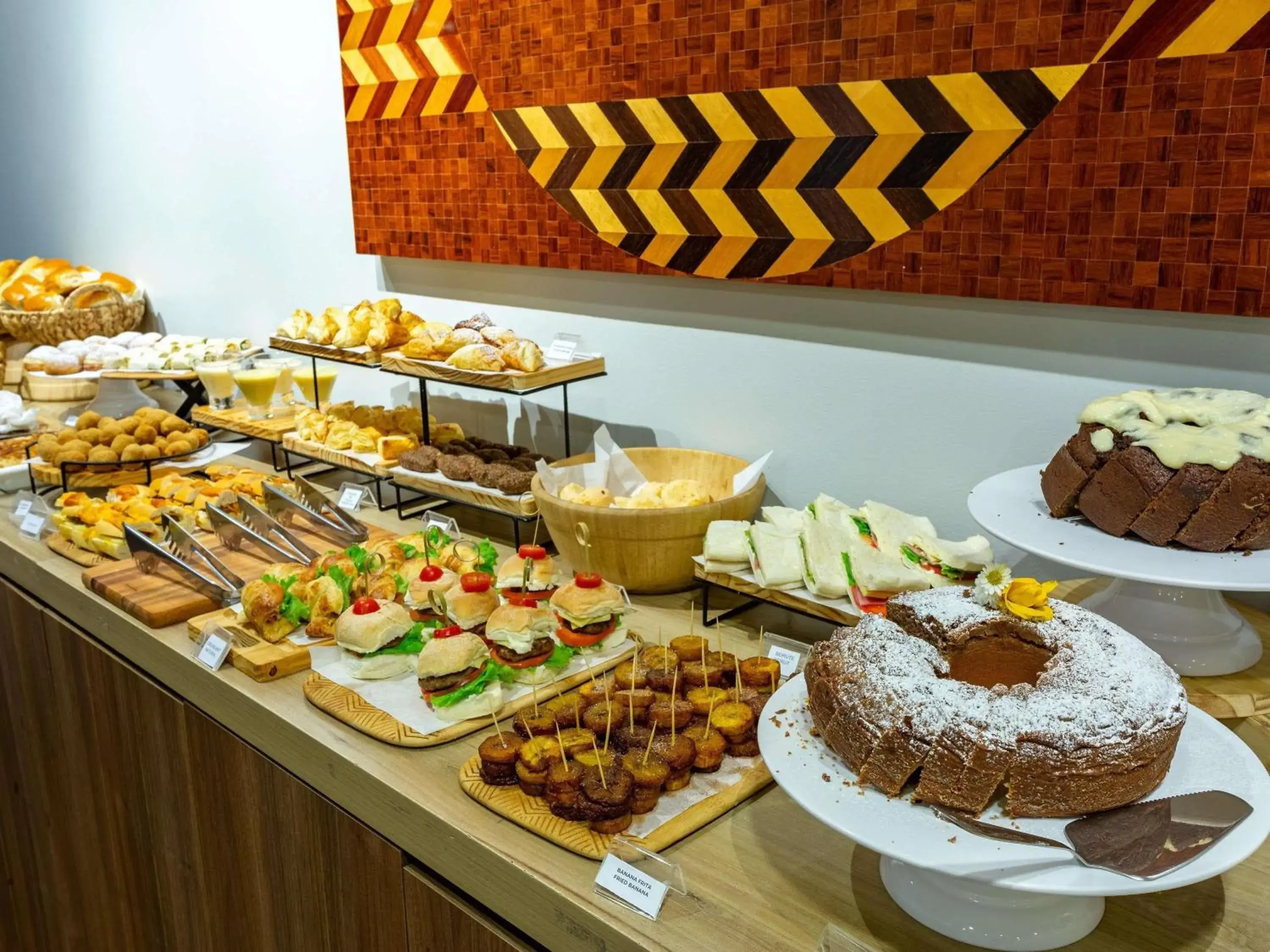 Breakfast in Mercure Manaus Breakfast in Mercure Manaus