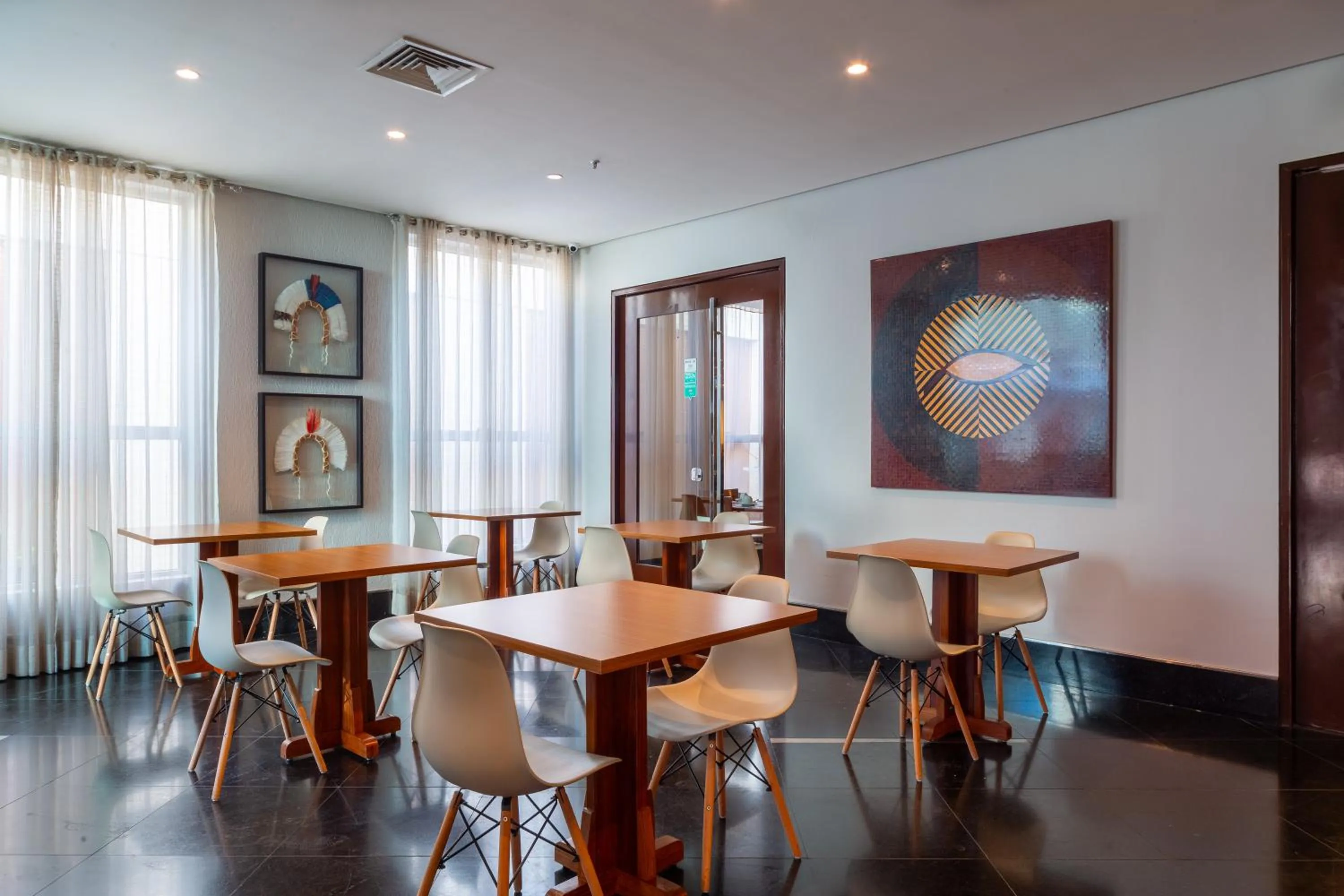 Restaurant/places to eat in Mercure Manaus