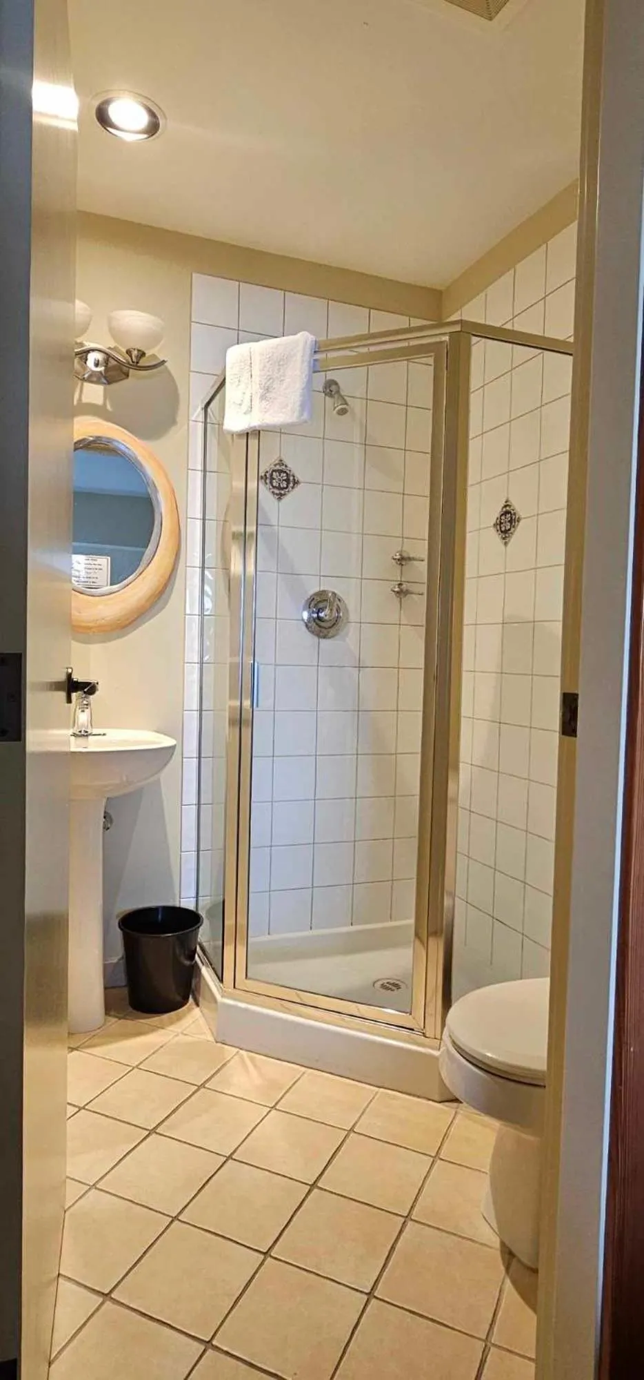 Shower in Moon Water Lodge