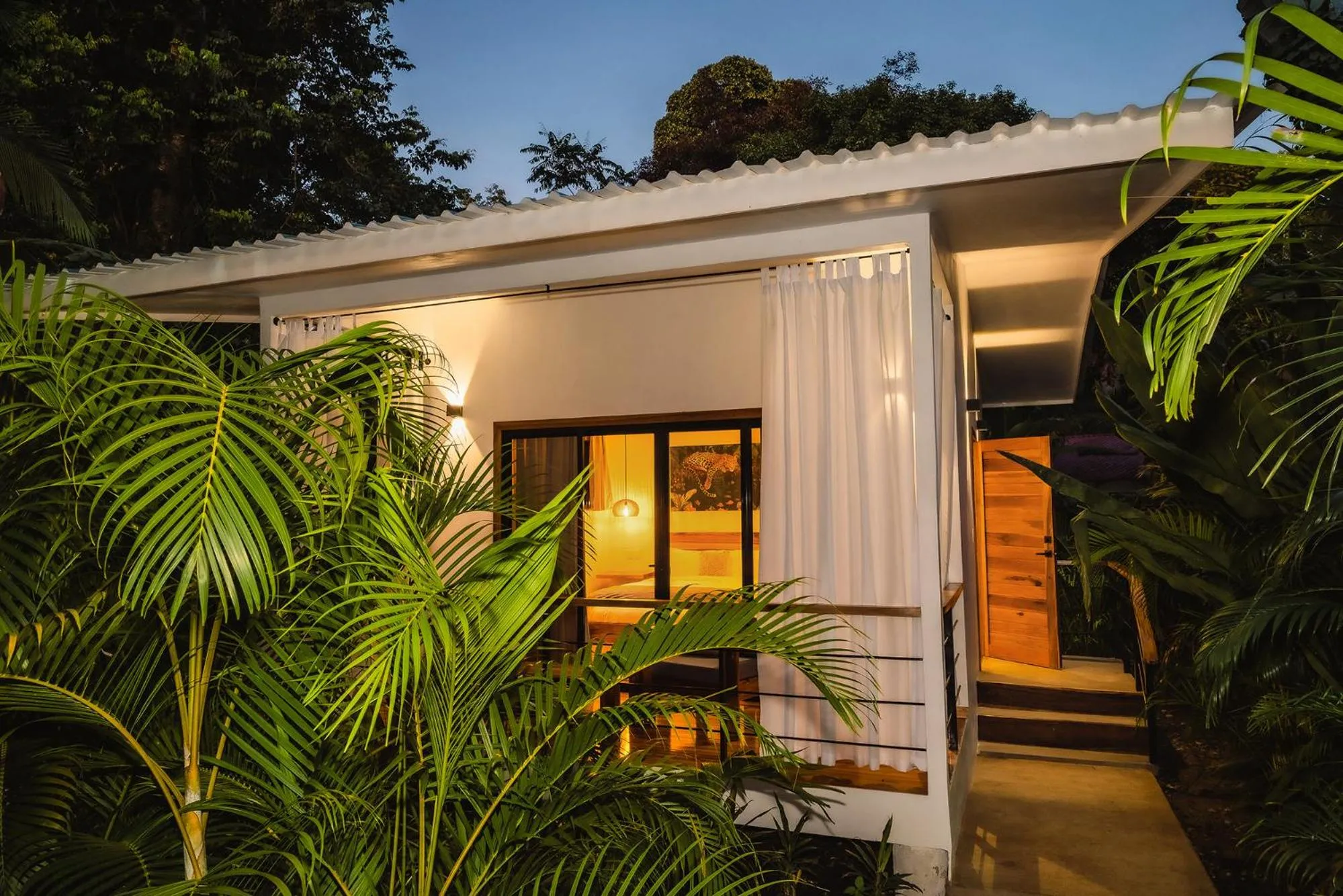 Property building in El Nido Jungle Lodge