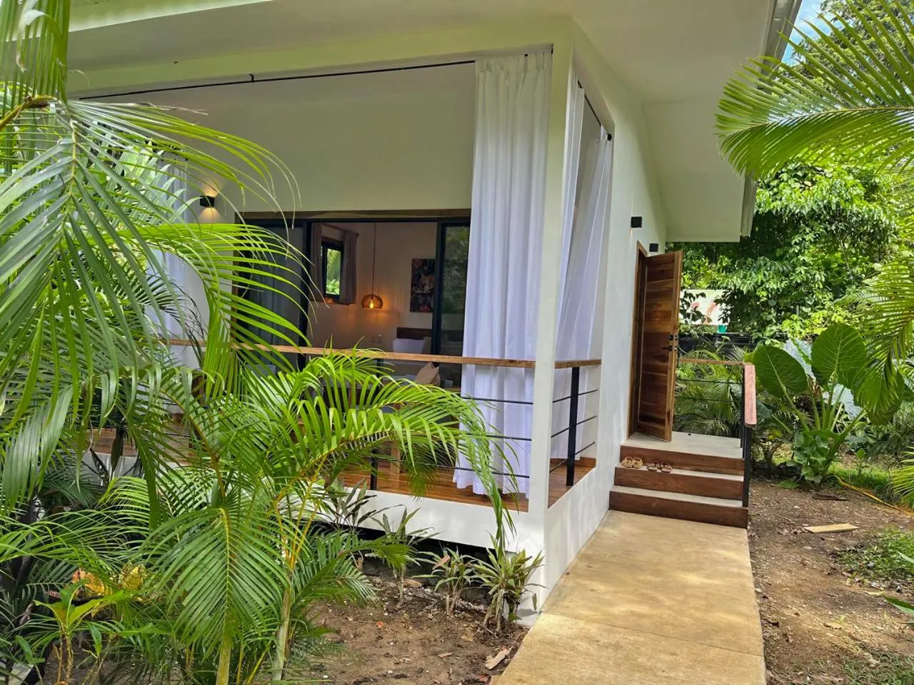 Garden view in El Nido Jungle Lodge