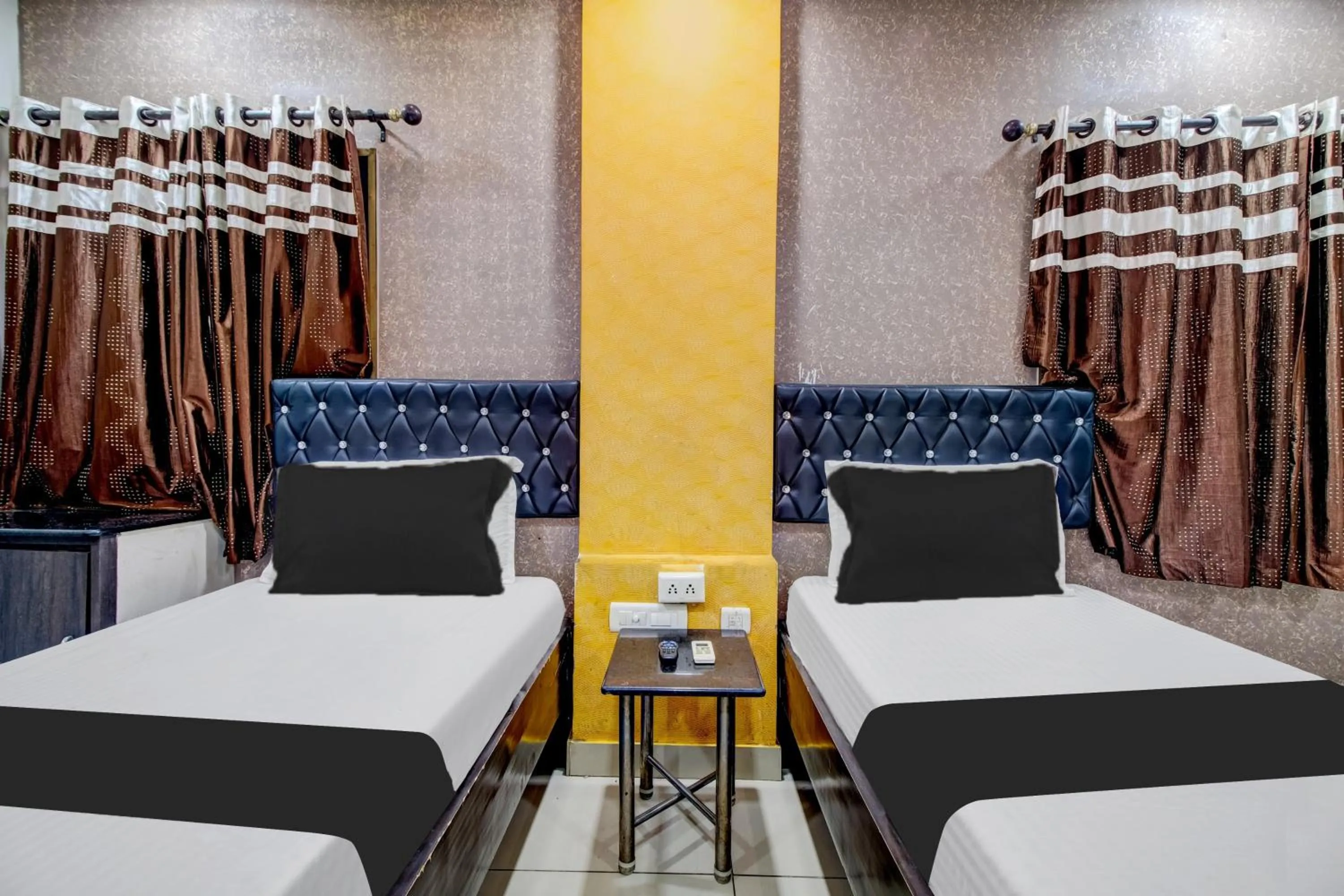 Bedroom, Bed in Hotel O Rajadhani