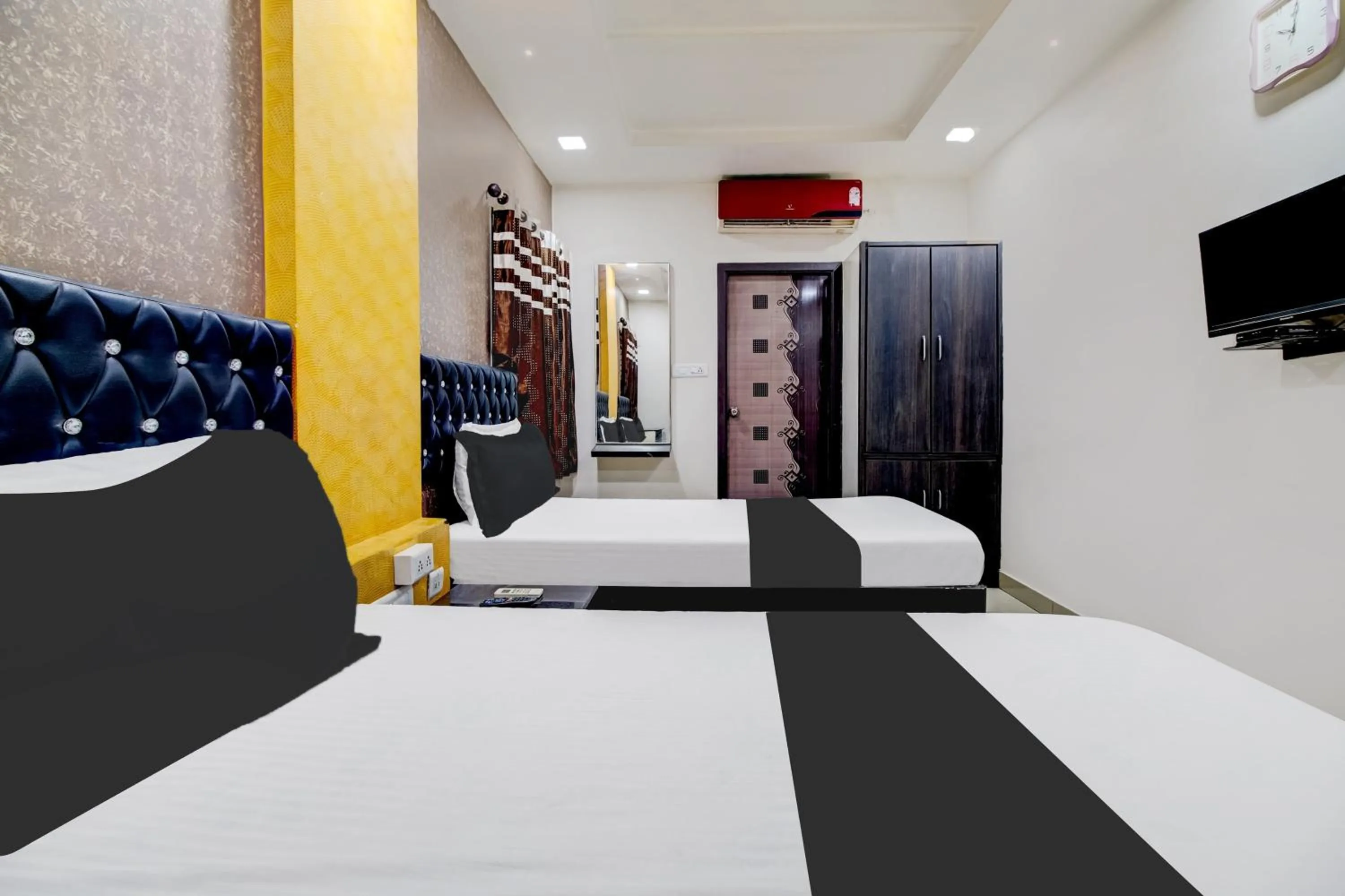 Bedroom, Bed in Hotel O Rajadhani