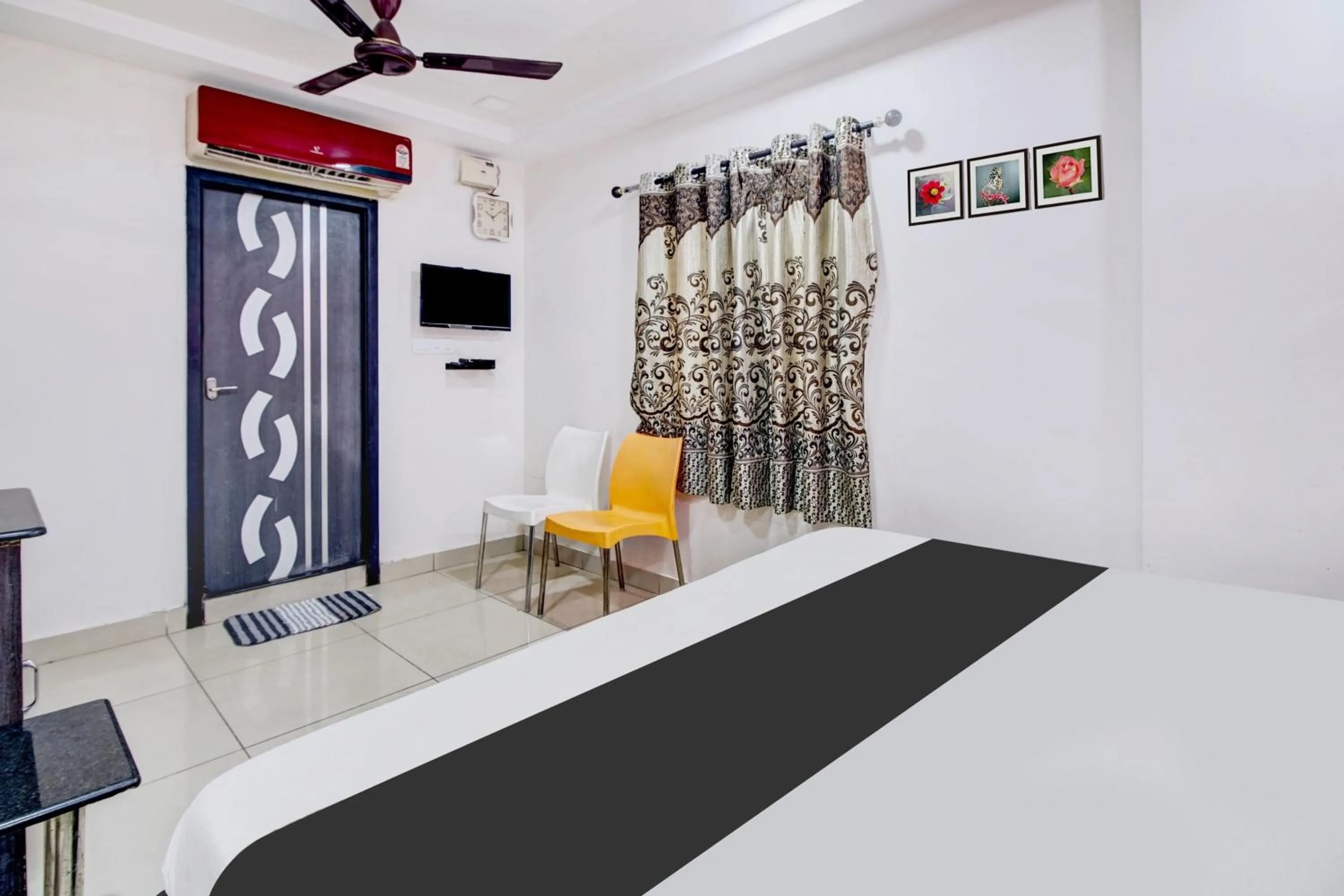 Bedroom in Hotel O Rajadhani