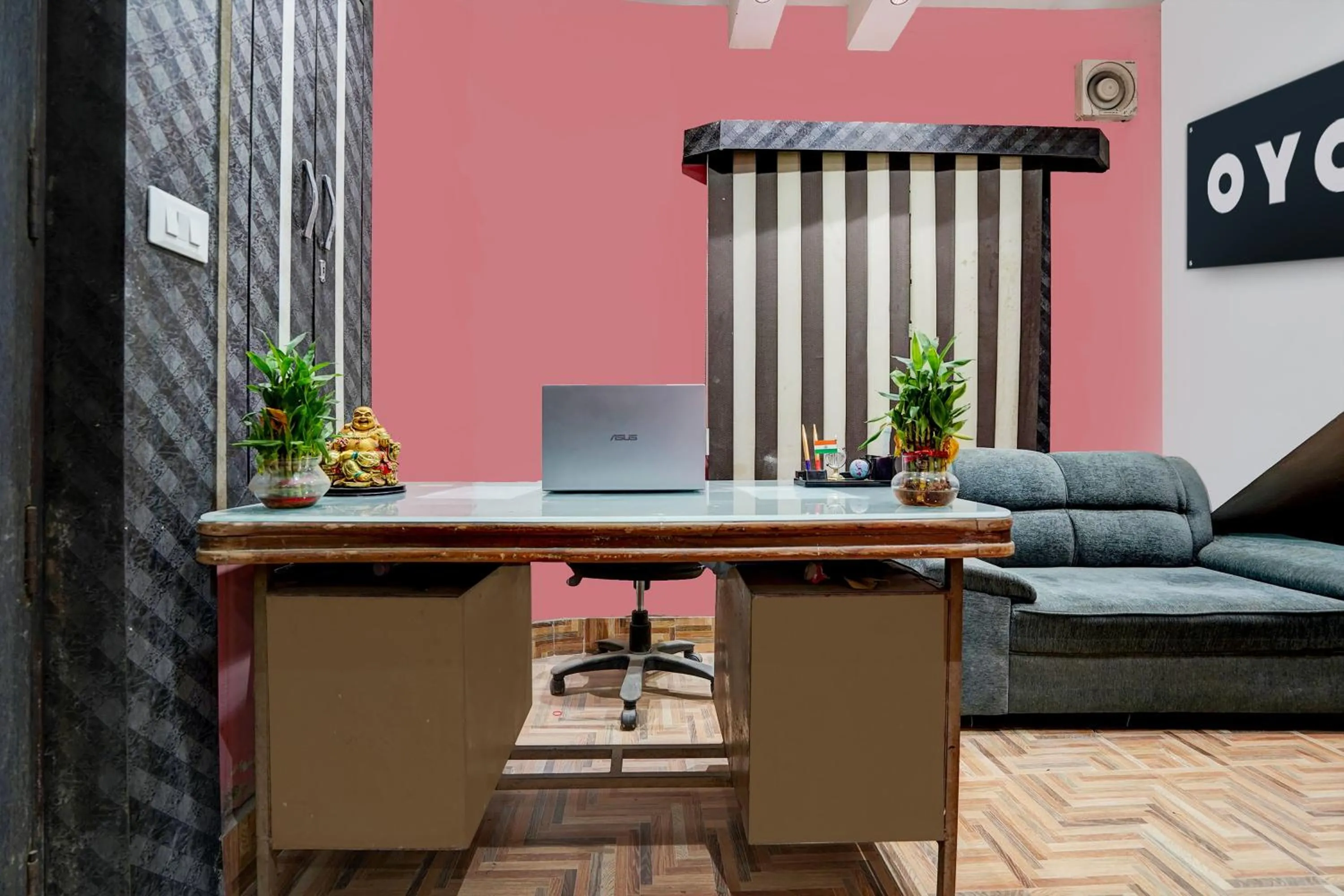 Lobby or reception in Hotel O Pramod Garden