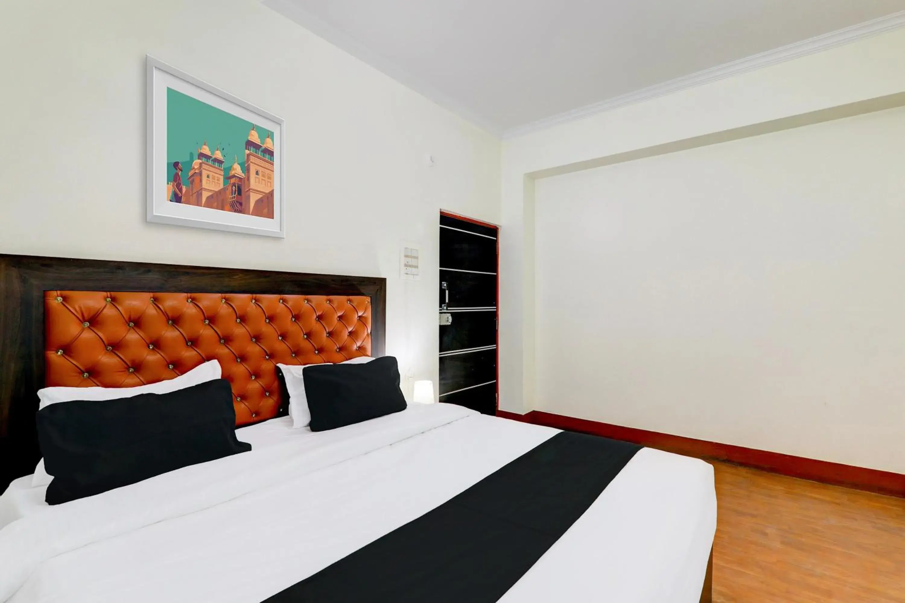 Bedroom, Bed in Super Collection O Alambagh Formerly BM Palace Bedroom, Bed in Super Collection O Alambagh Formerly BM Palace