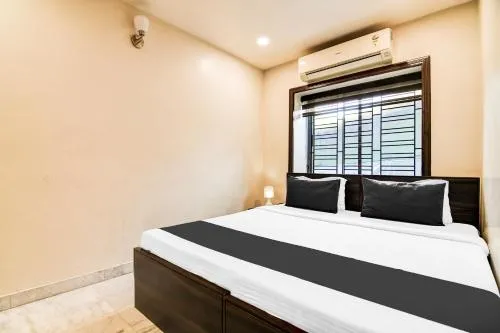 Super Collection O Belgacihia Near Kolkata Railway Station