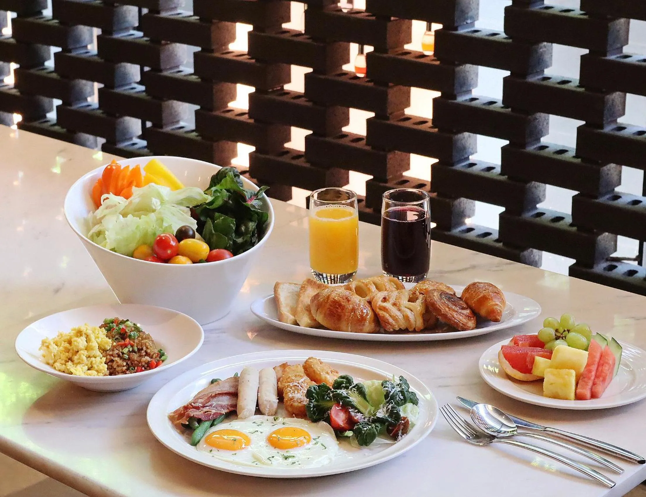 Restaurant/places to eat in GLAD Yeouido