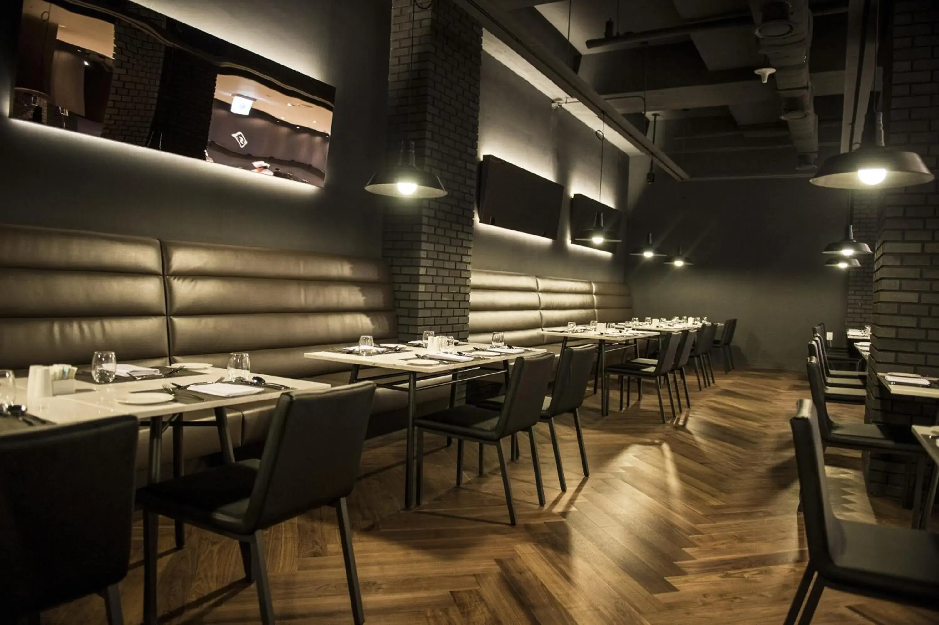 Restaurant/places to eat in GLAD Yeouido Restaurant/places to eat in GLAD Yeouido