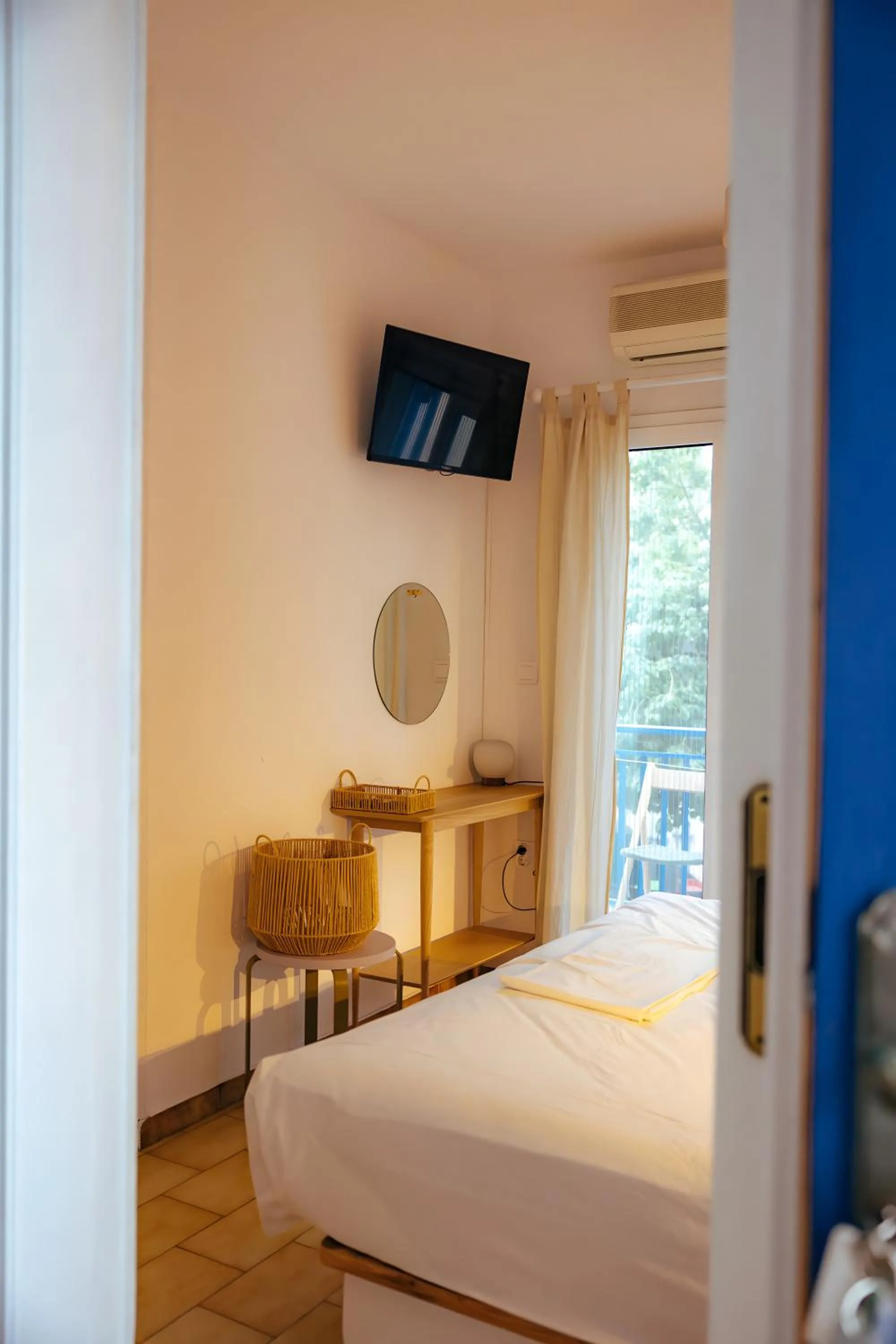 Living room, Bed in Adelfia Studios