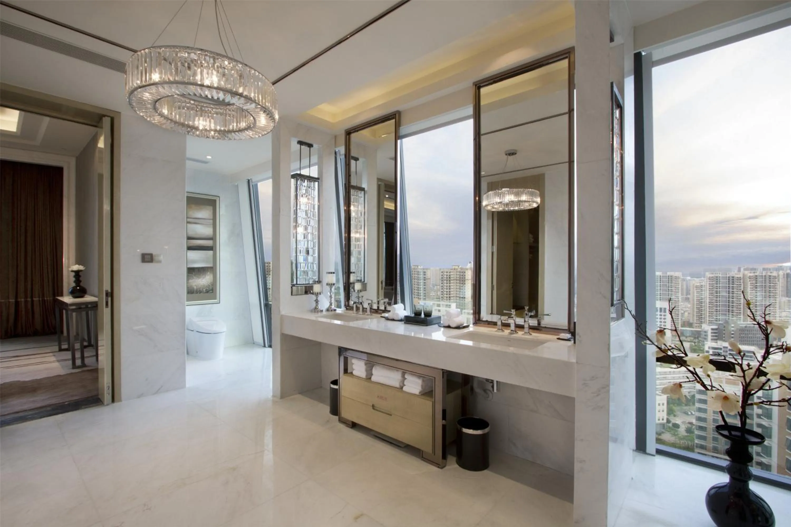 Bathroom in DoubleTree by Hilton Heyuan