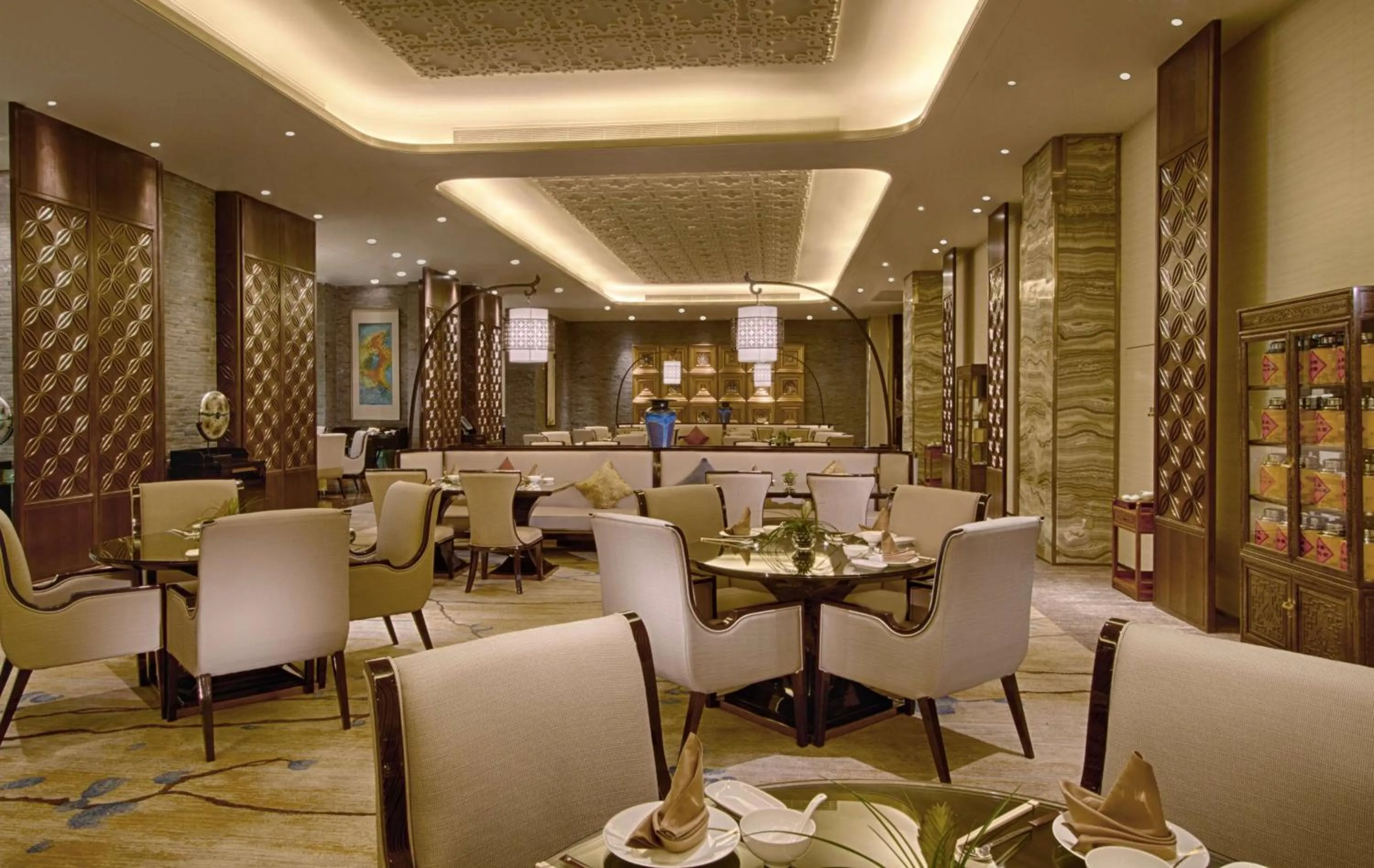 Restaurant/places to eat in DoubleTree by Hilton Heyuan