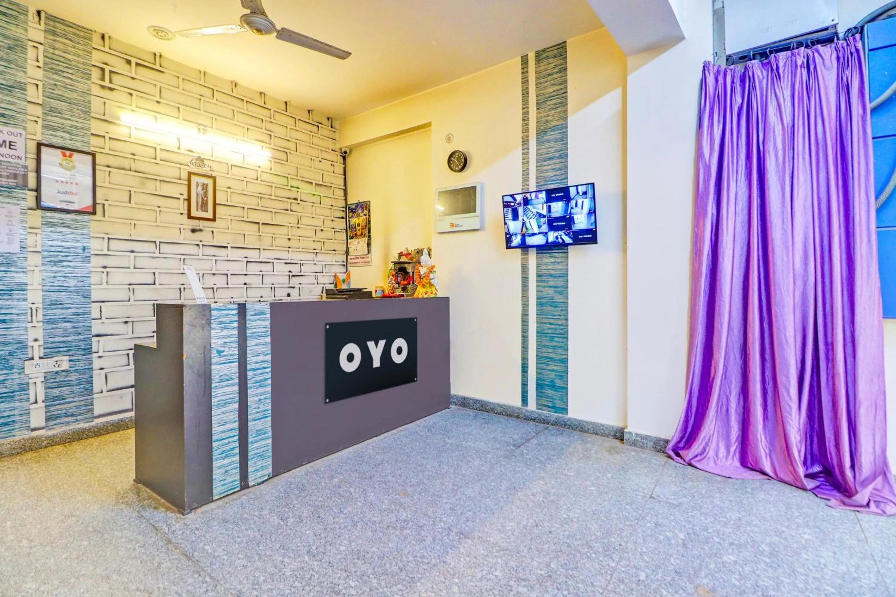 Lobby or reception in Super Hotel O Honey Inn