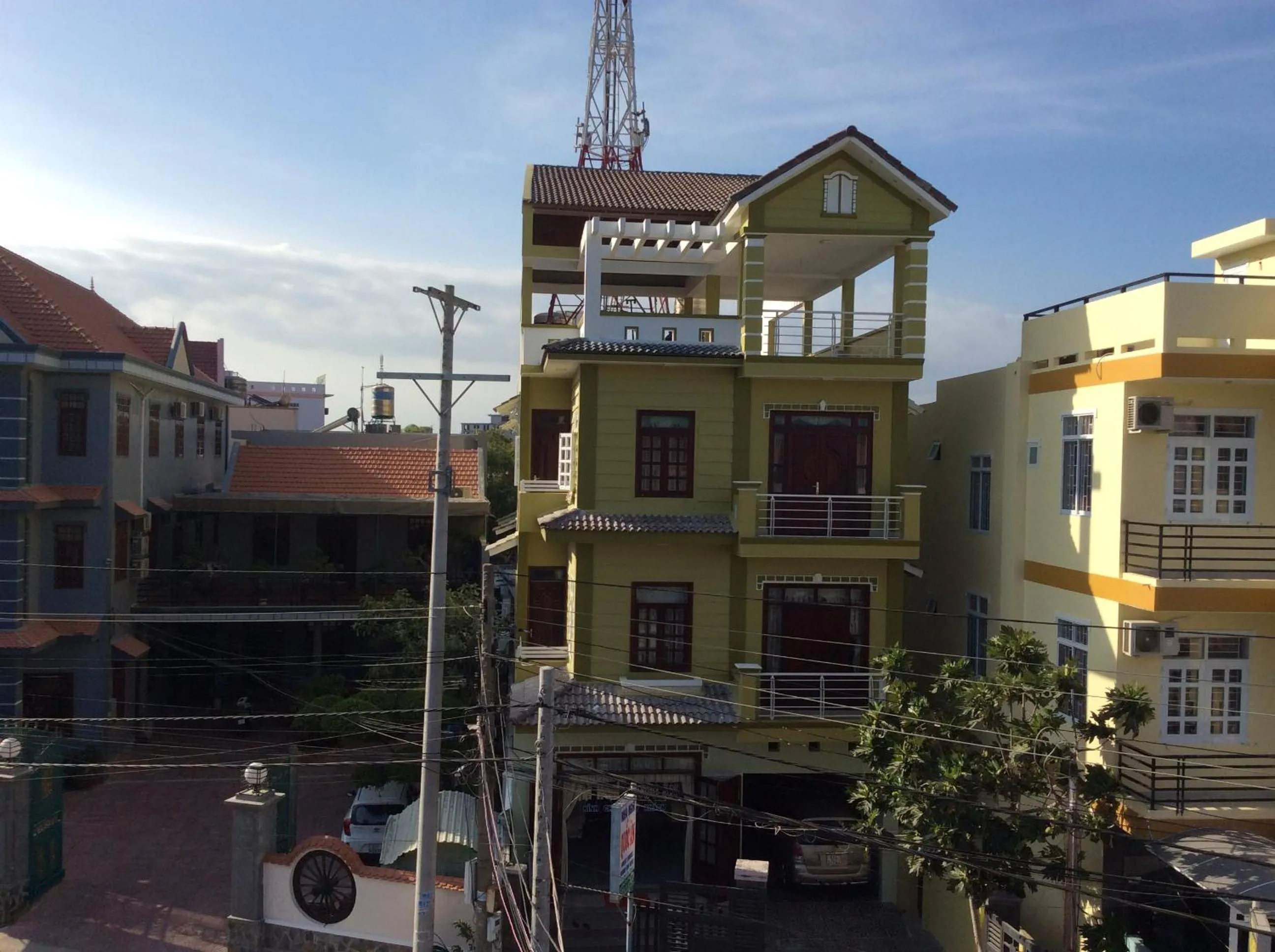 Bird's eye view in Quốc Ân Motel