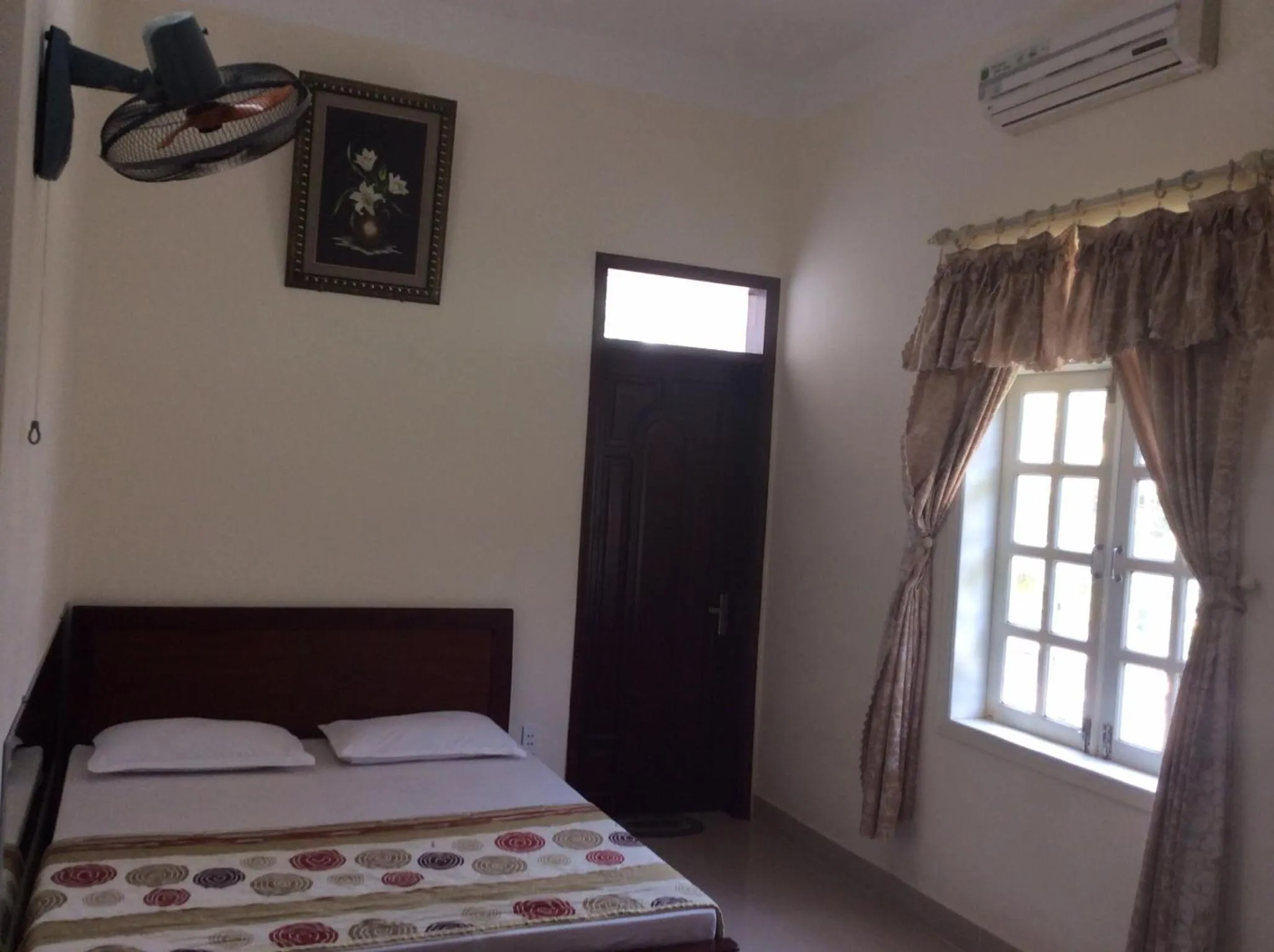 Photo of the whole room, Bed in Quốc Ân Motel