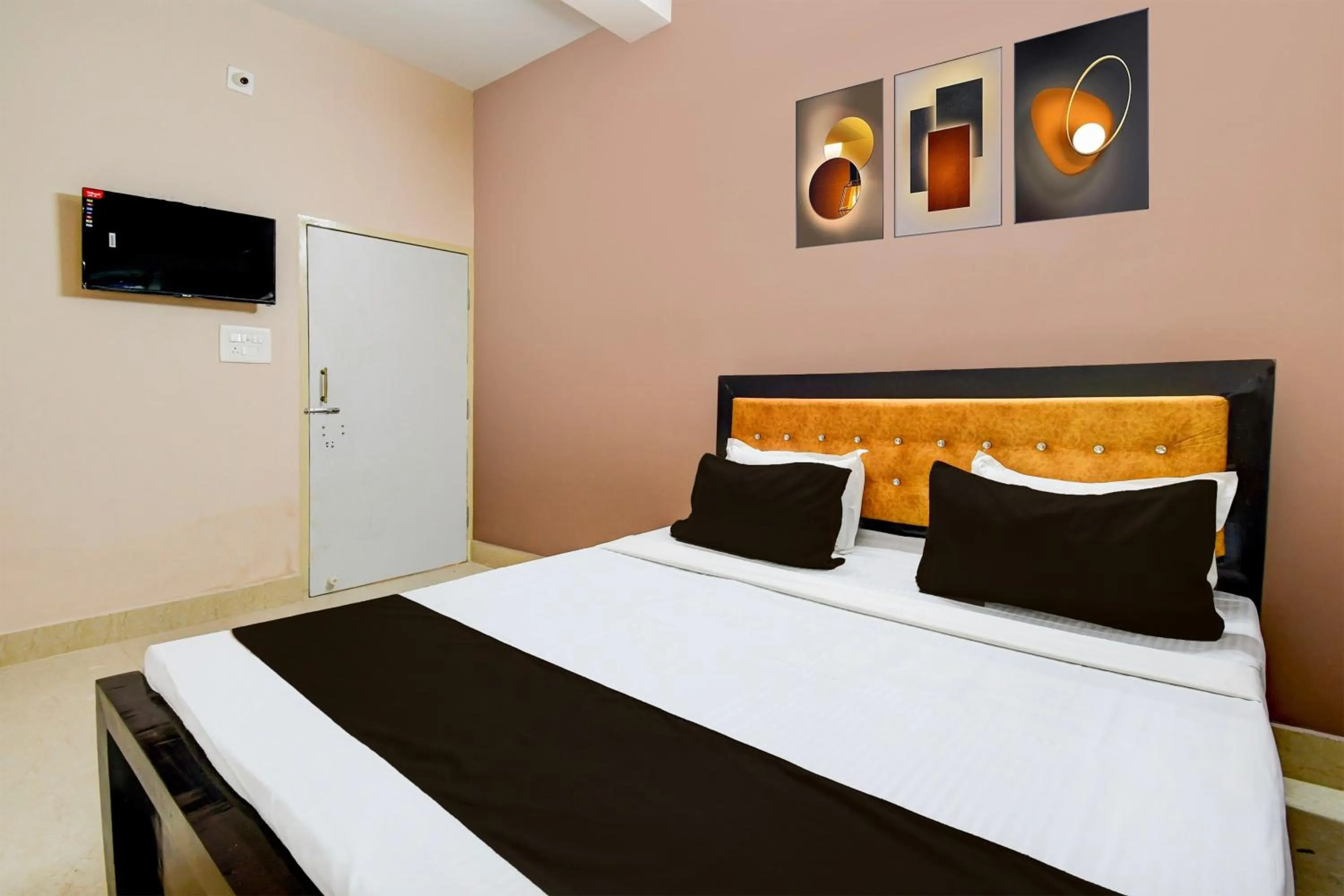 Bedroom in Hotel O SWAIN RESIDENCY