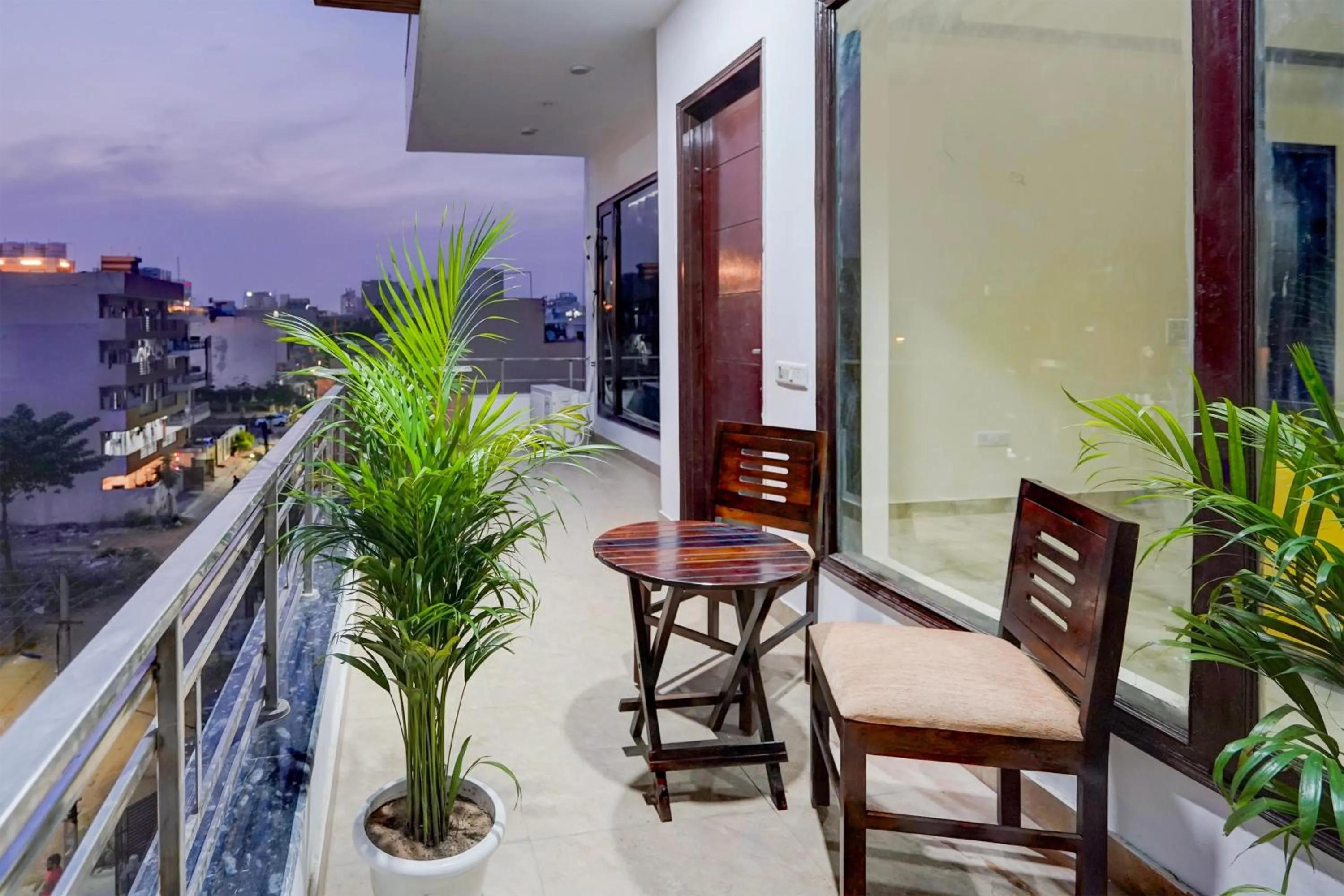 Lobby or reception in Townhouse Delight Inn