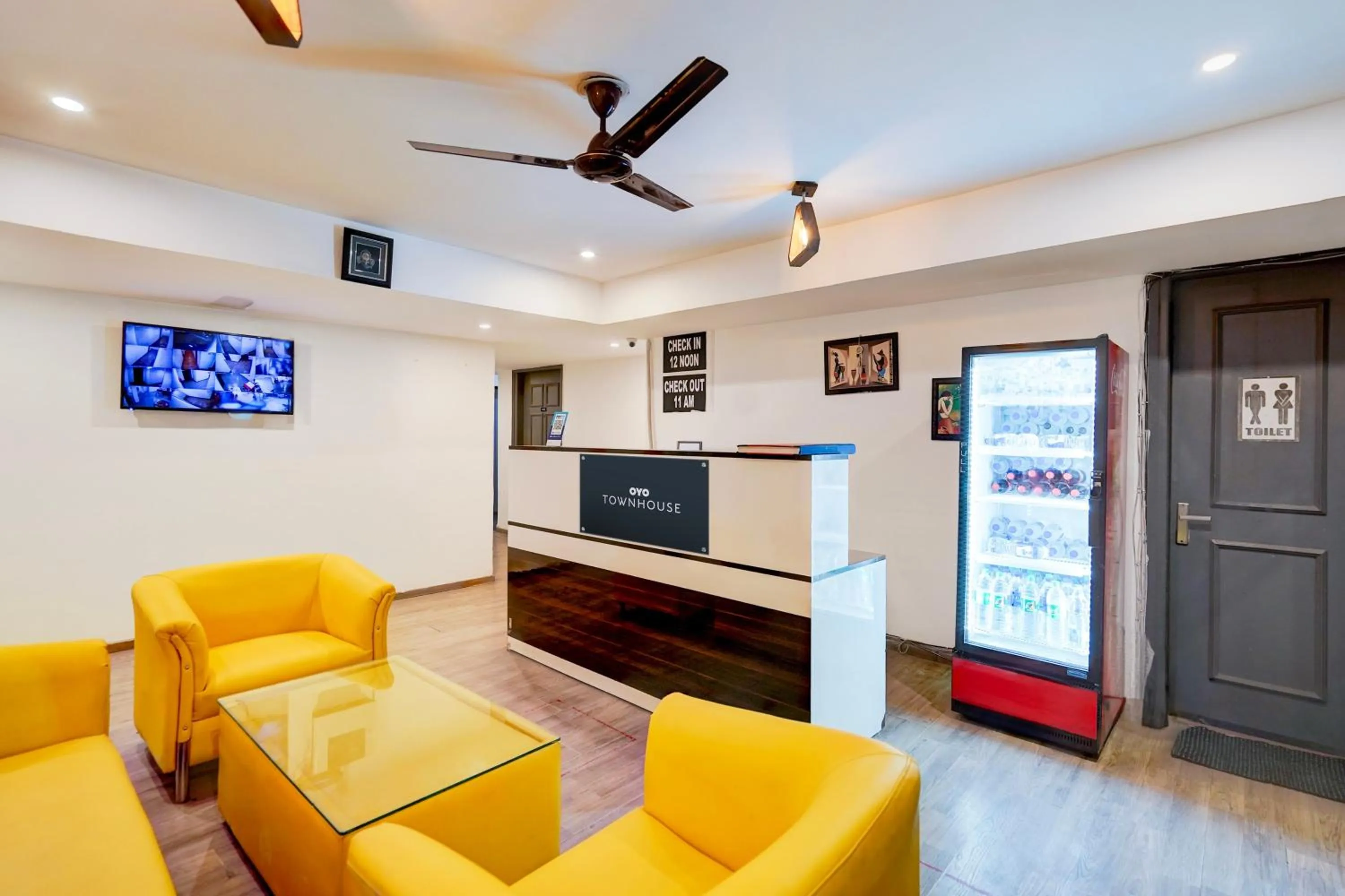 Lobby or reception in Townhouse Delight Inn