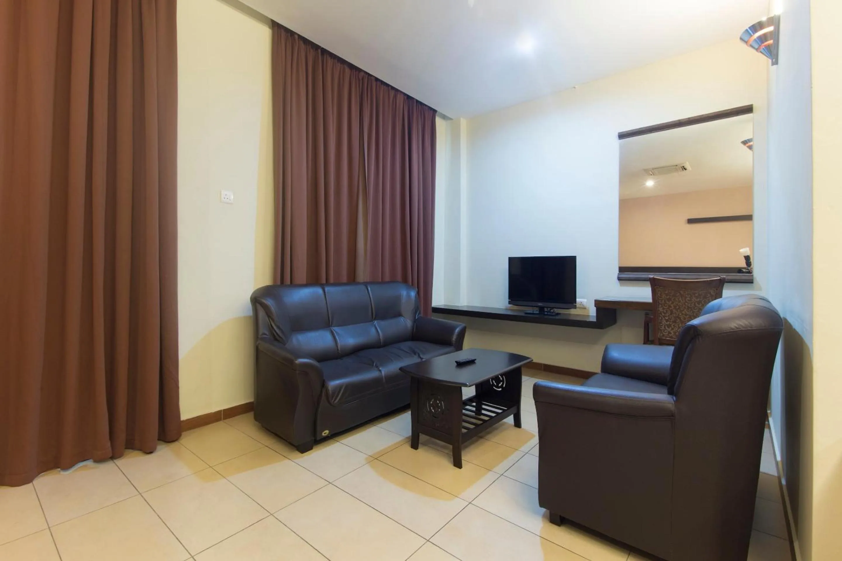 Bedroom in Hotel O Bei King